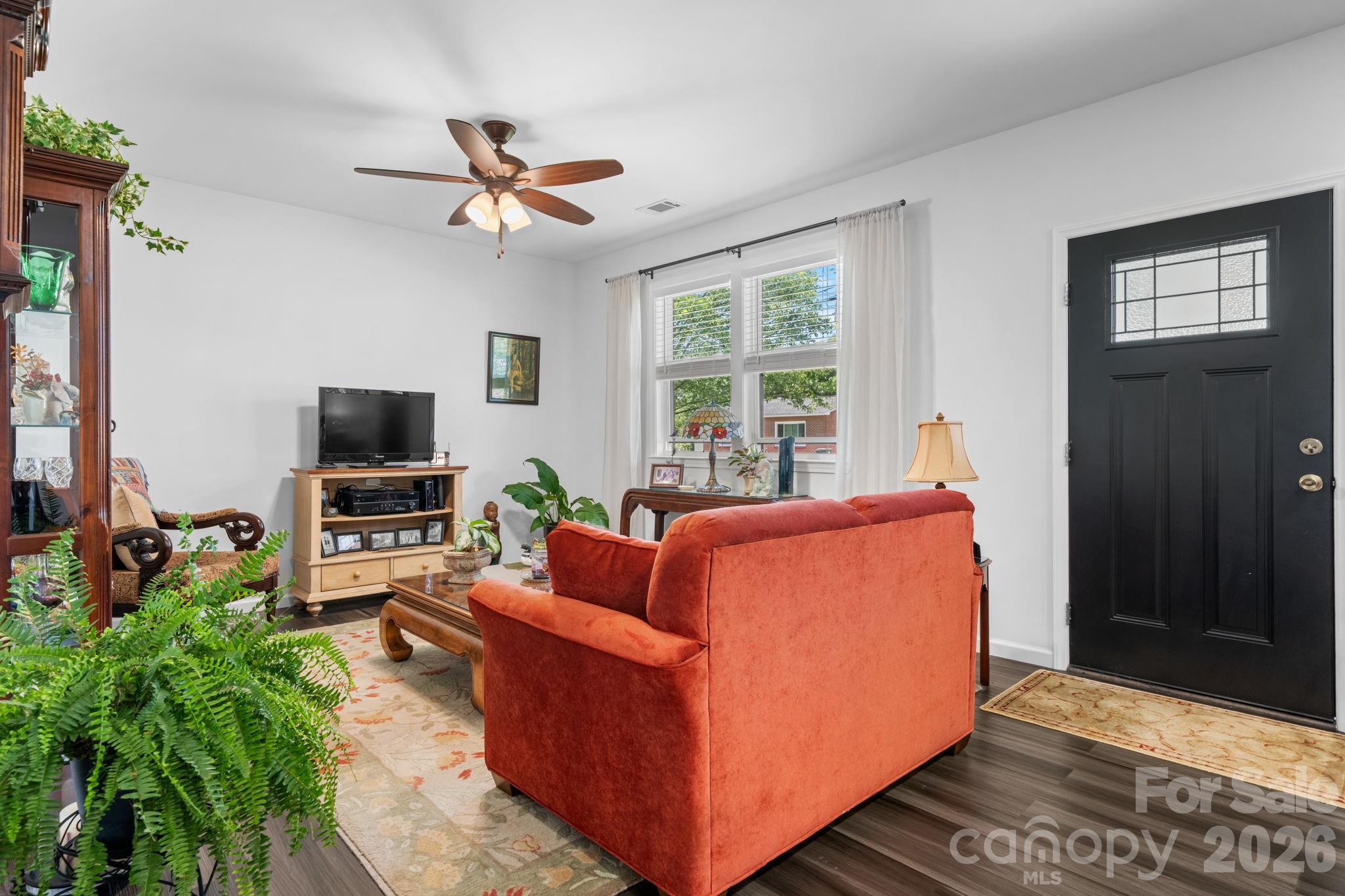 244 Holly Street Property Photo 6