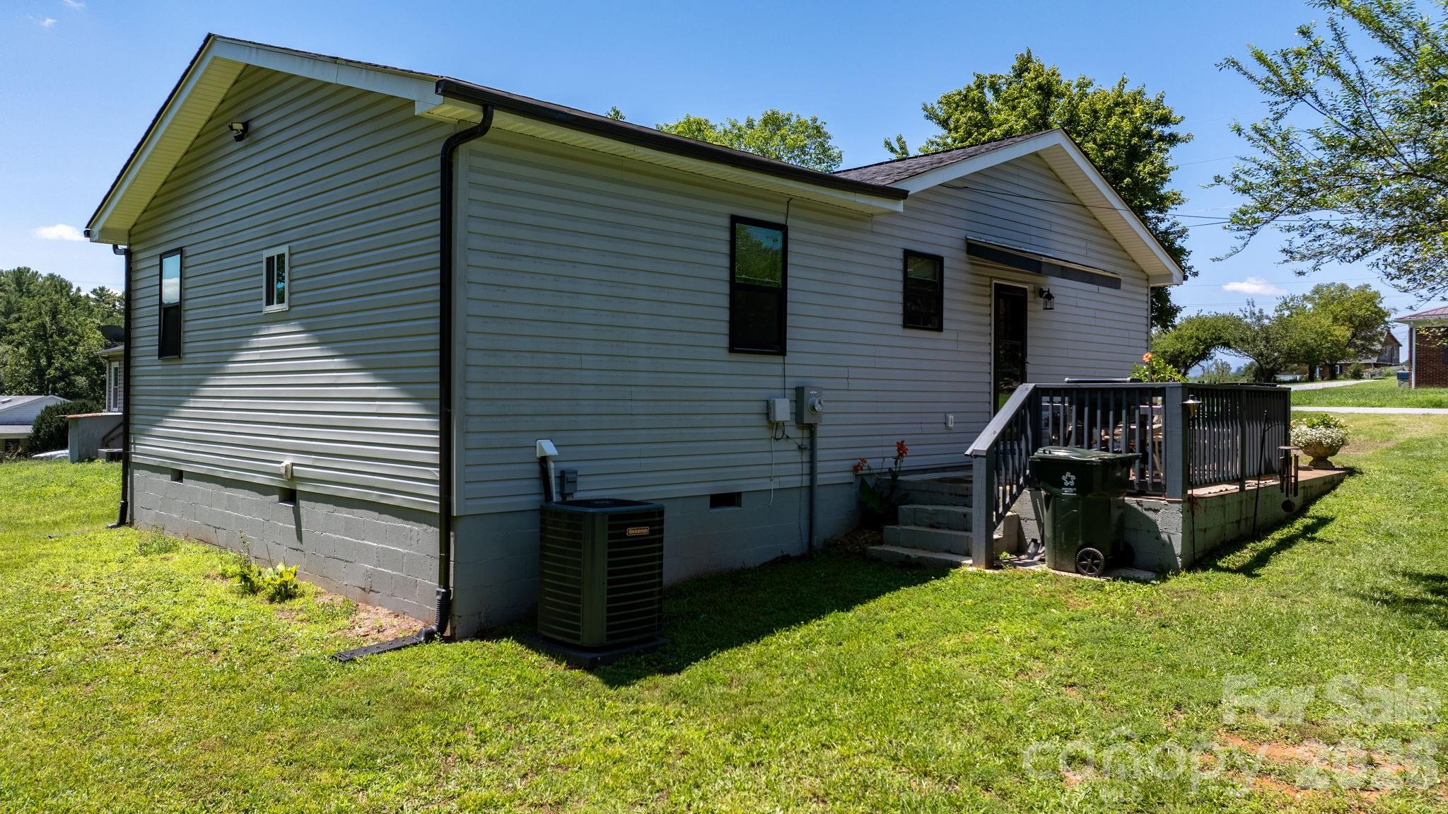244 Holly Street Property Photo 24