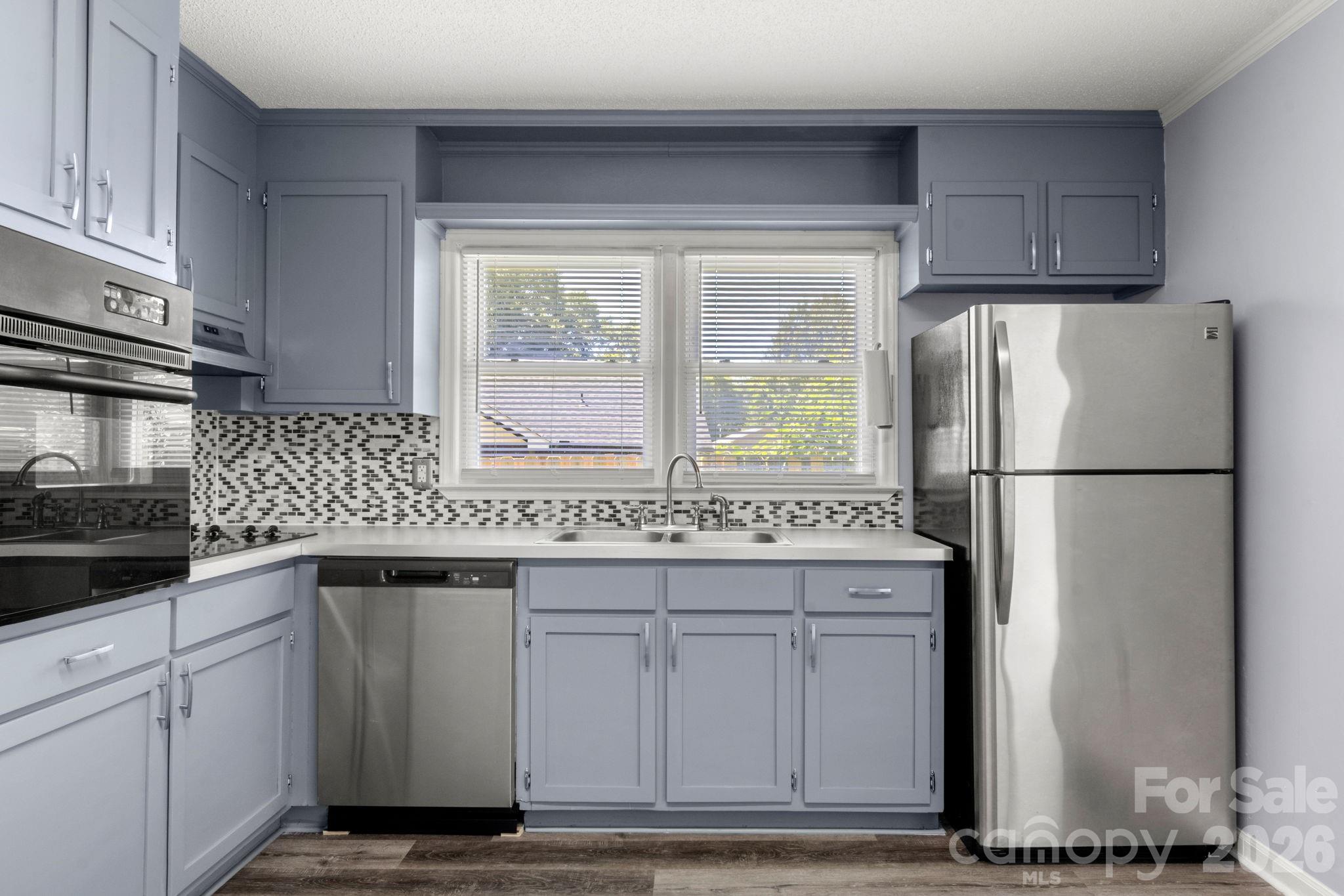 609 S Oak Street Property Photo 13