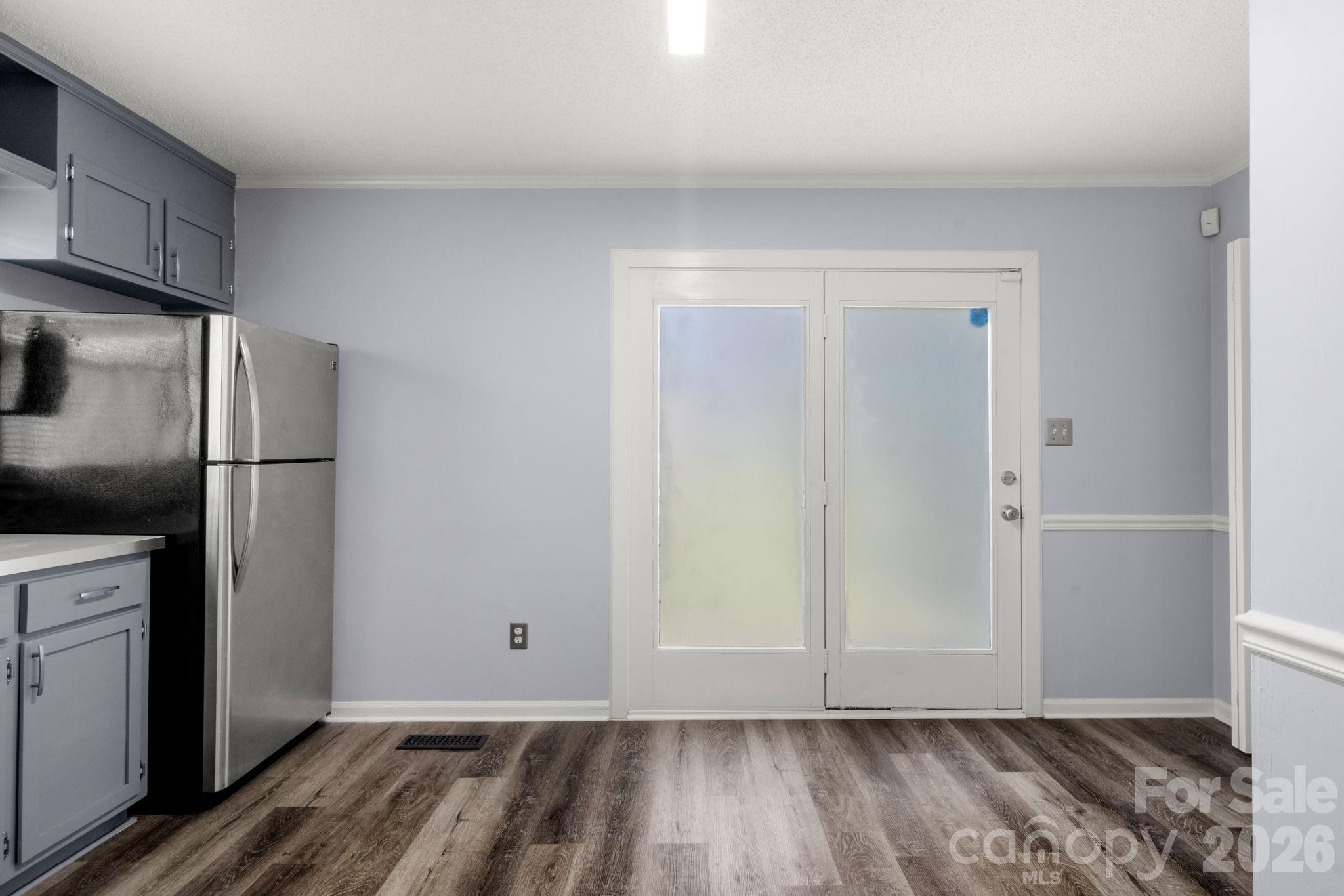 609 S Oak Street Property Photo 14