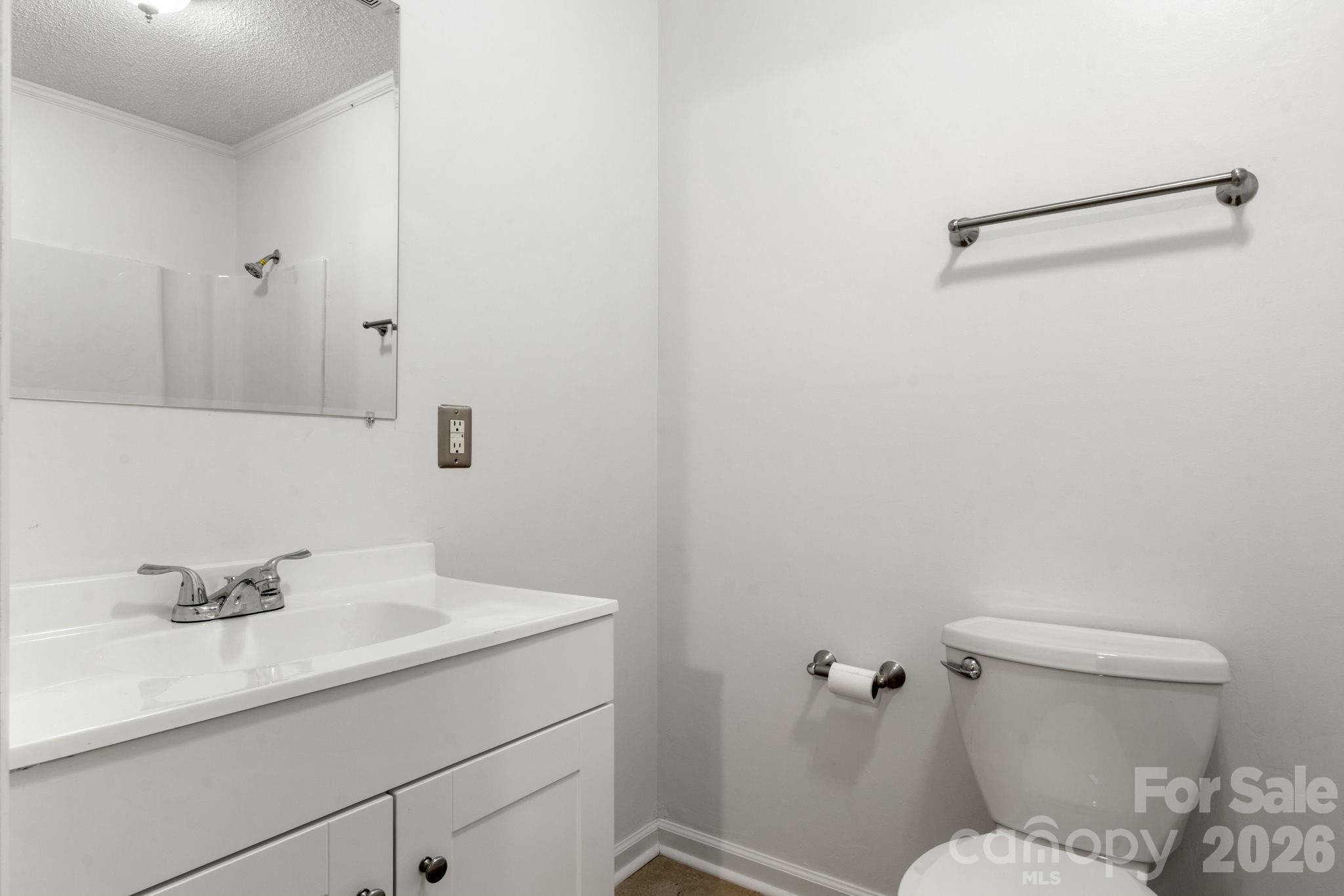 609 S Oak Street Property Photo 18