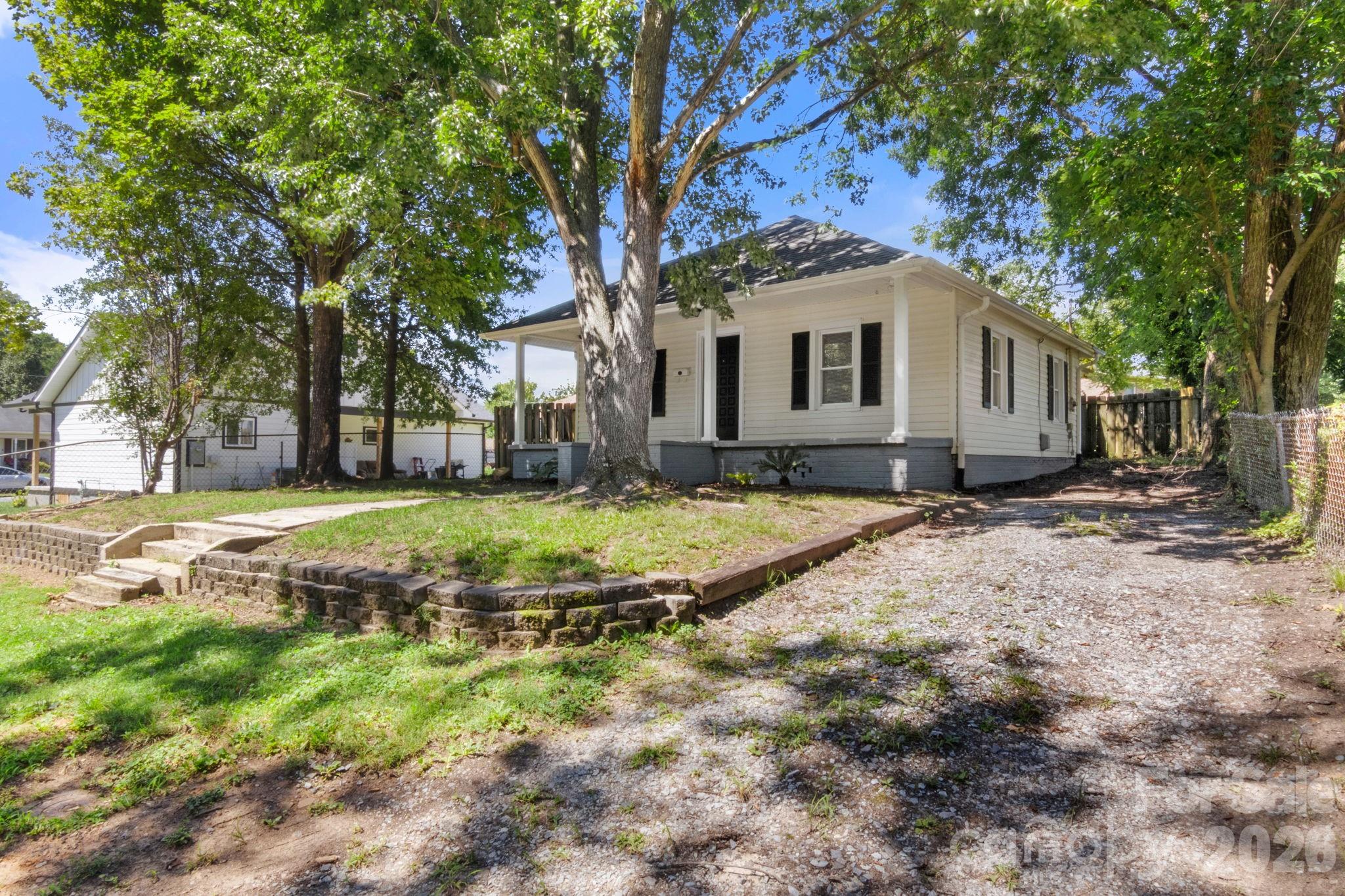 609 S Oak Street Property Photo 25