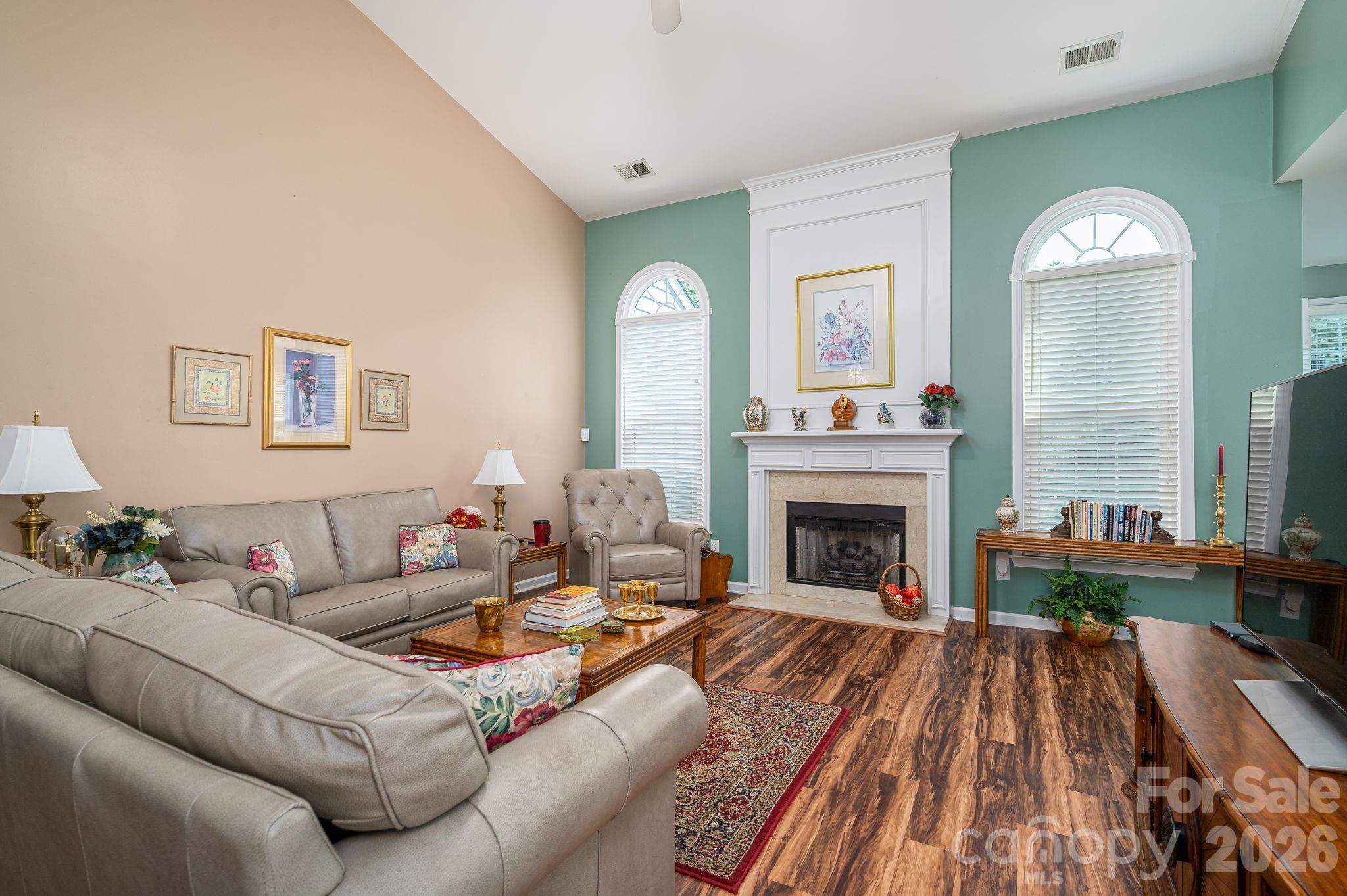 11132 Chastain Parc Drive Property Photo 5