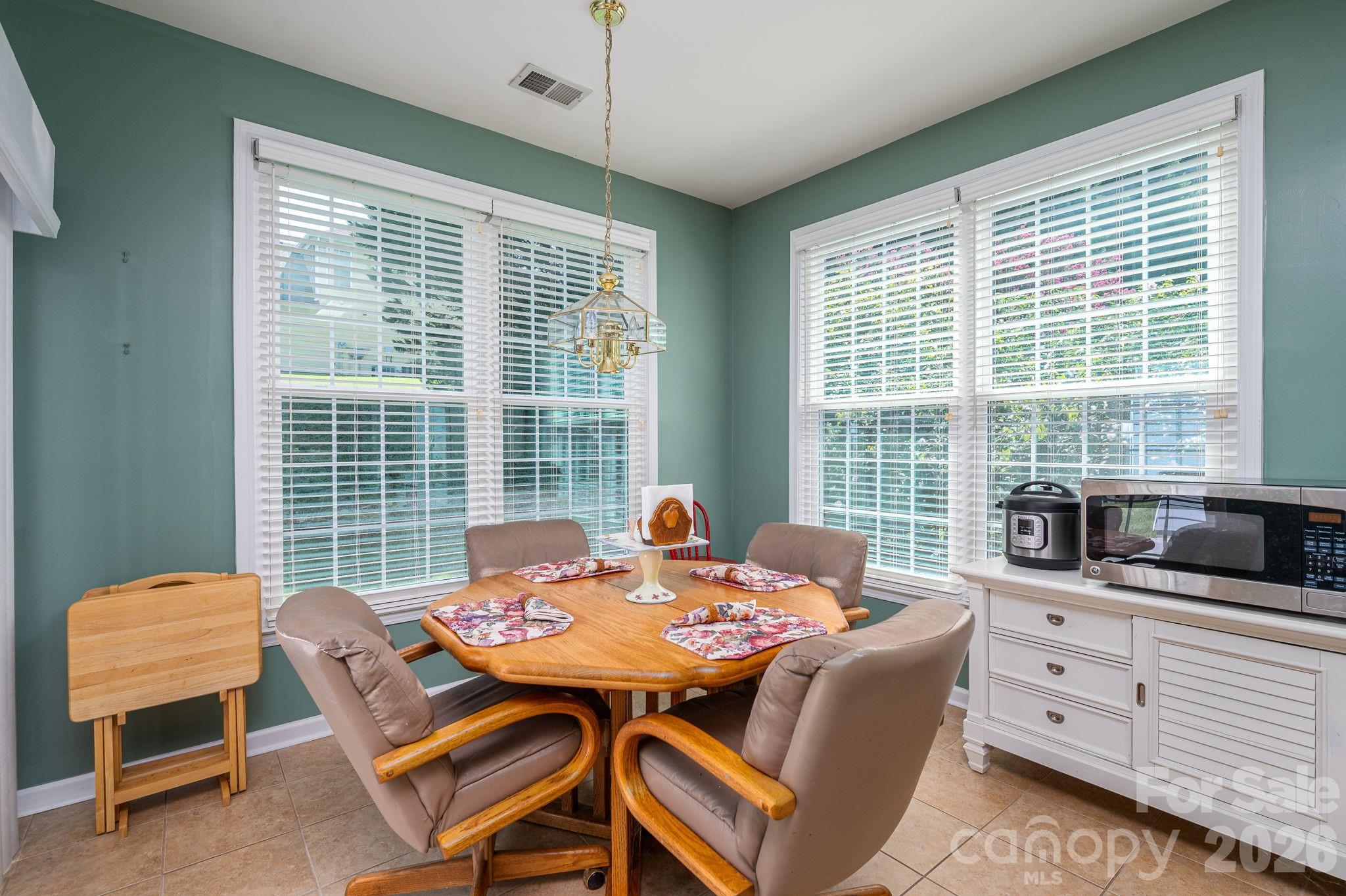 11132 Chastain Parc Drive Property Photo 6
