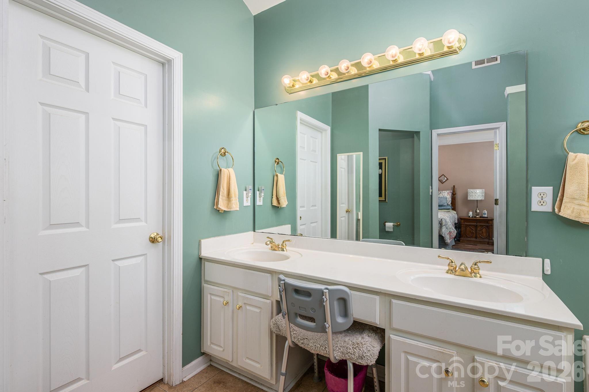 11132 Chastain Parc Drive Property Photo 14