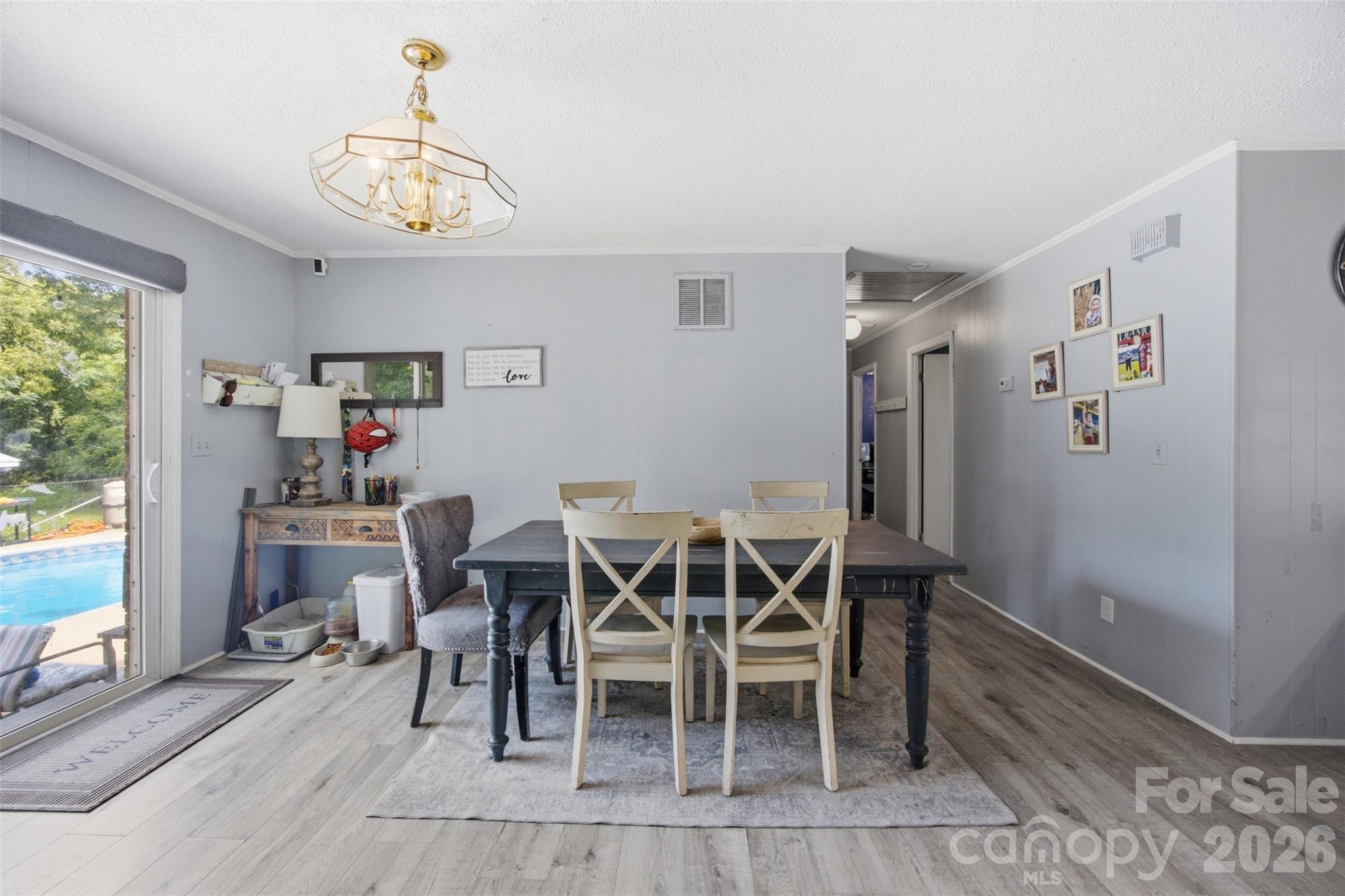302 Charlotte Street Property Photo 7