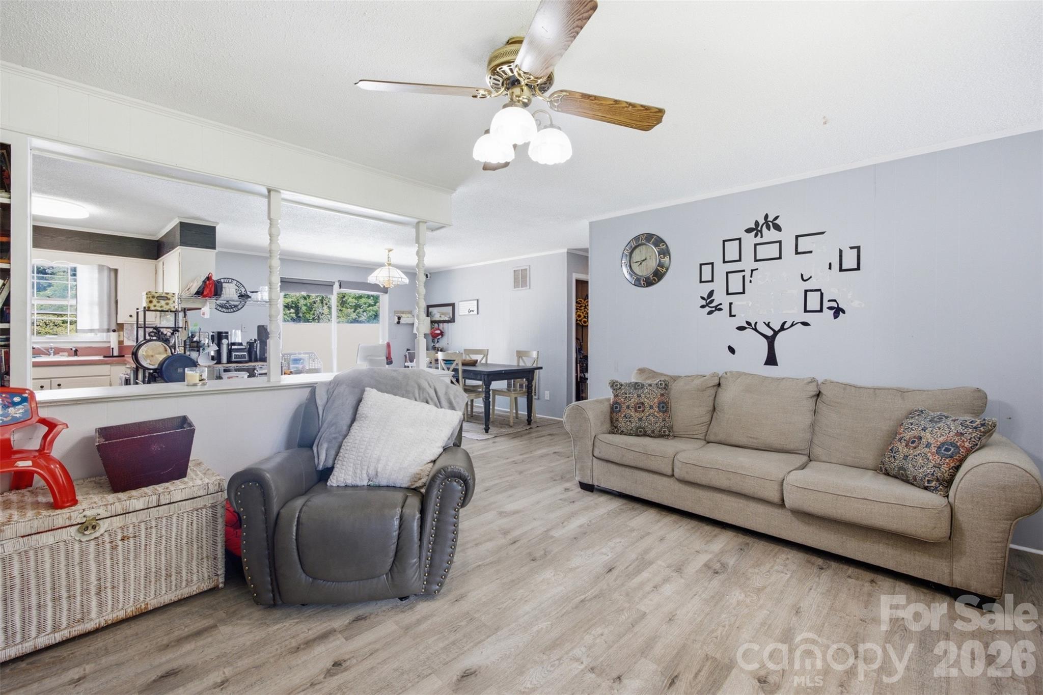 302 Charlotte Street Property Photo 12