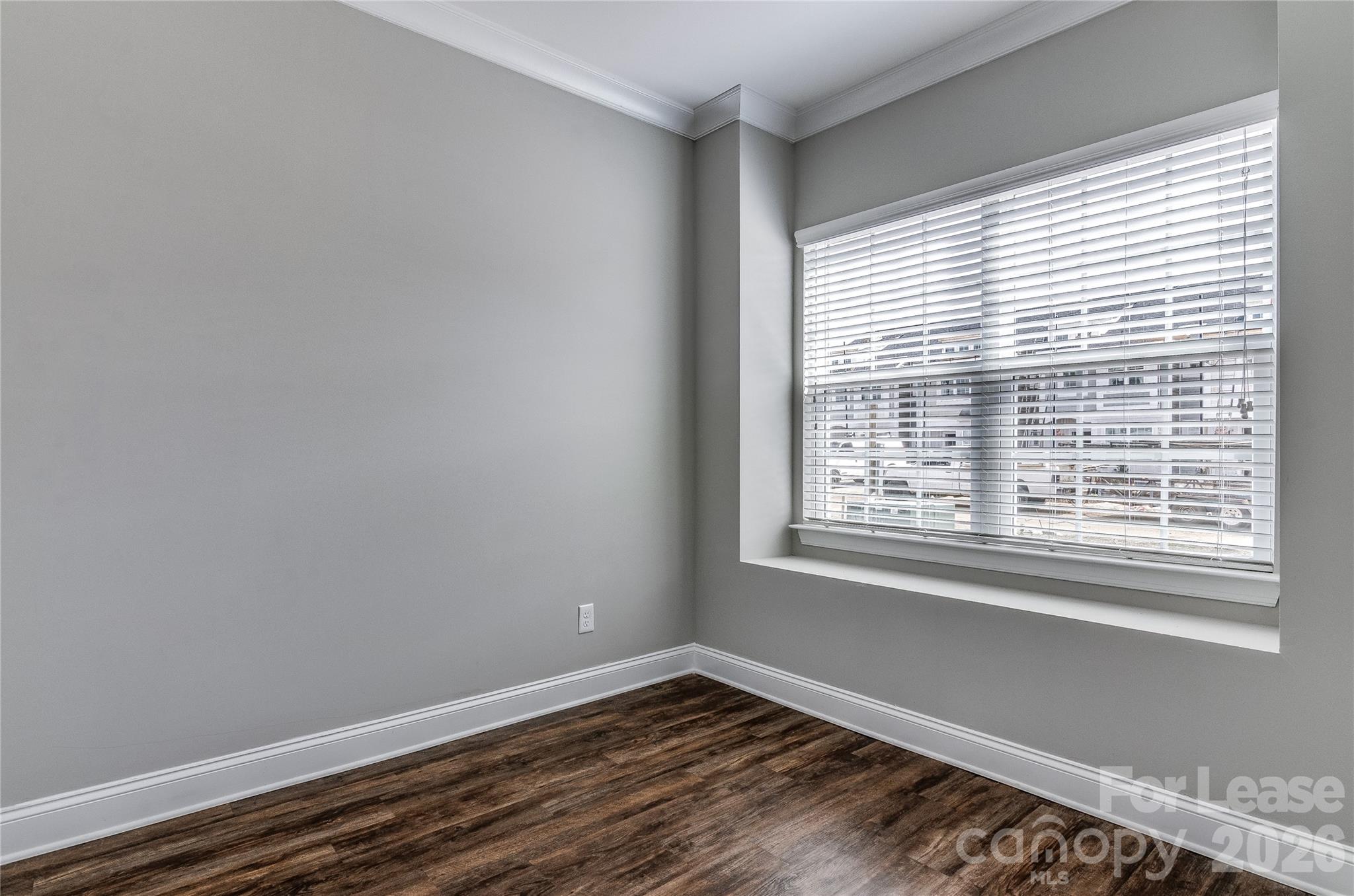 362 Halton Crossing Drive Property Photo 10