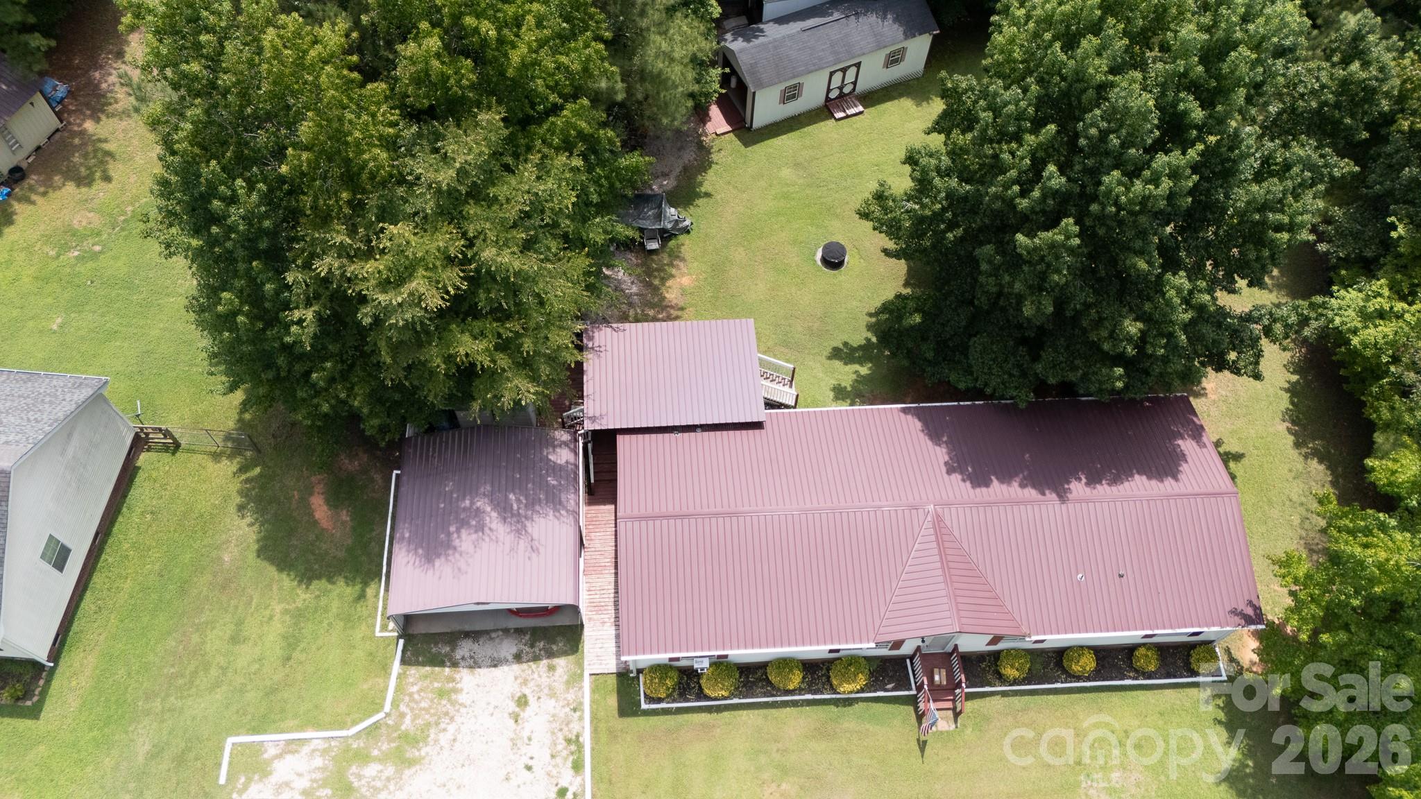 1910 Hardin Strait Road Property Photo 1