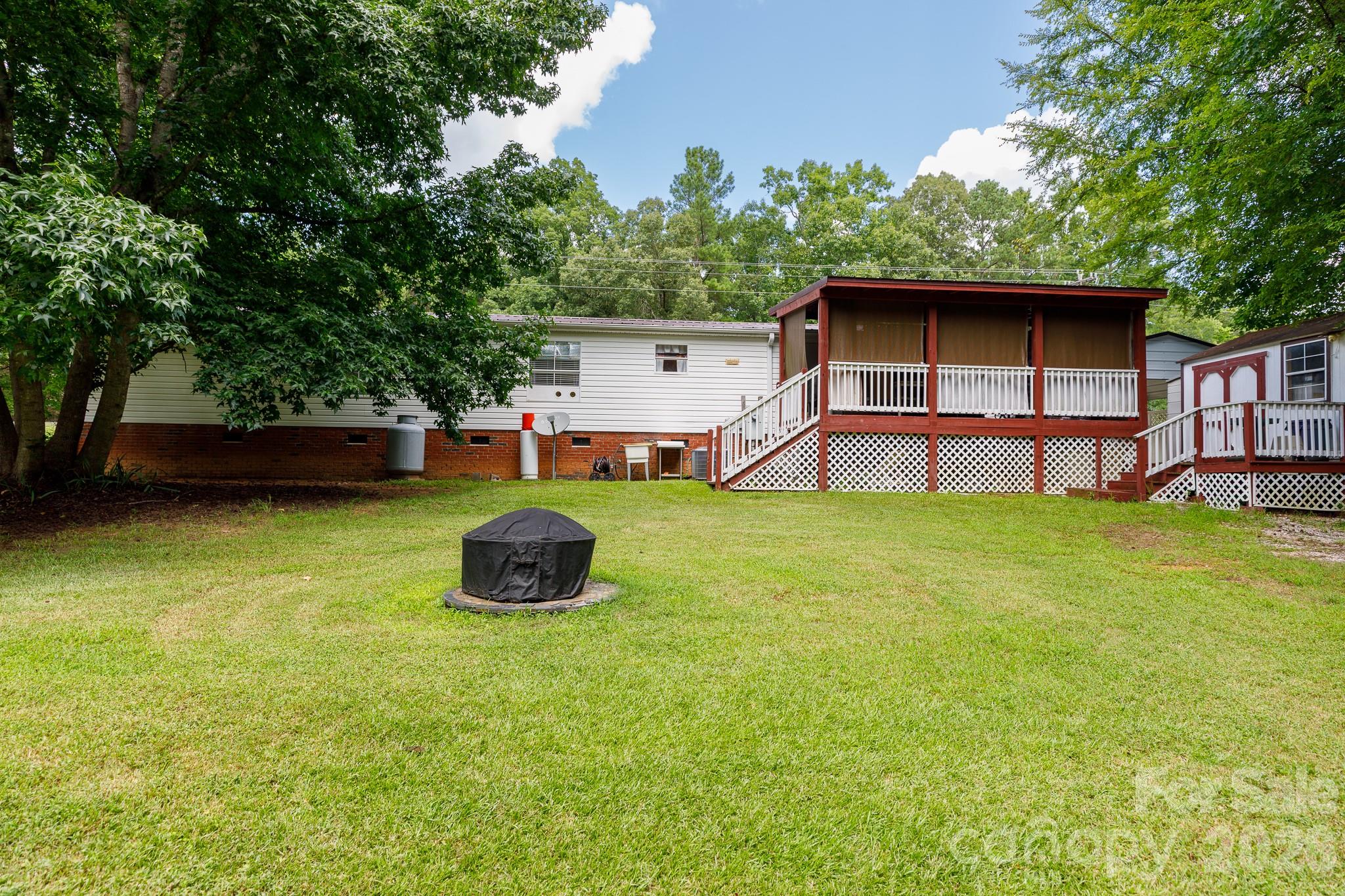 1910 Hardin Strait Road Property Photo 4