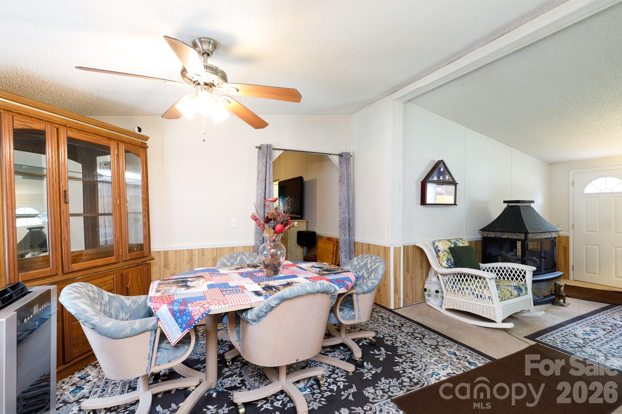 1910 Hardin Strait Road Property Photo 6