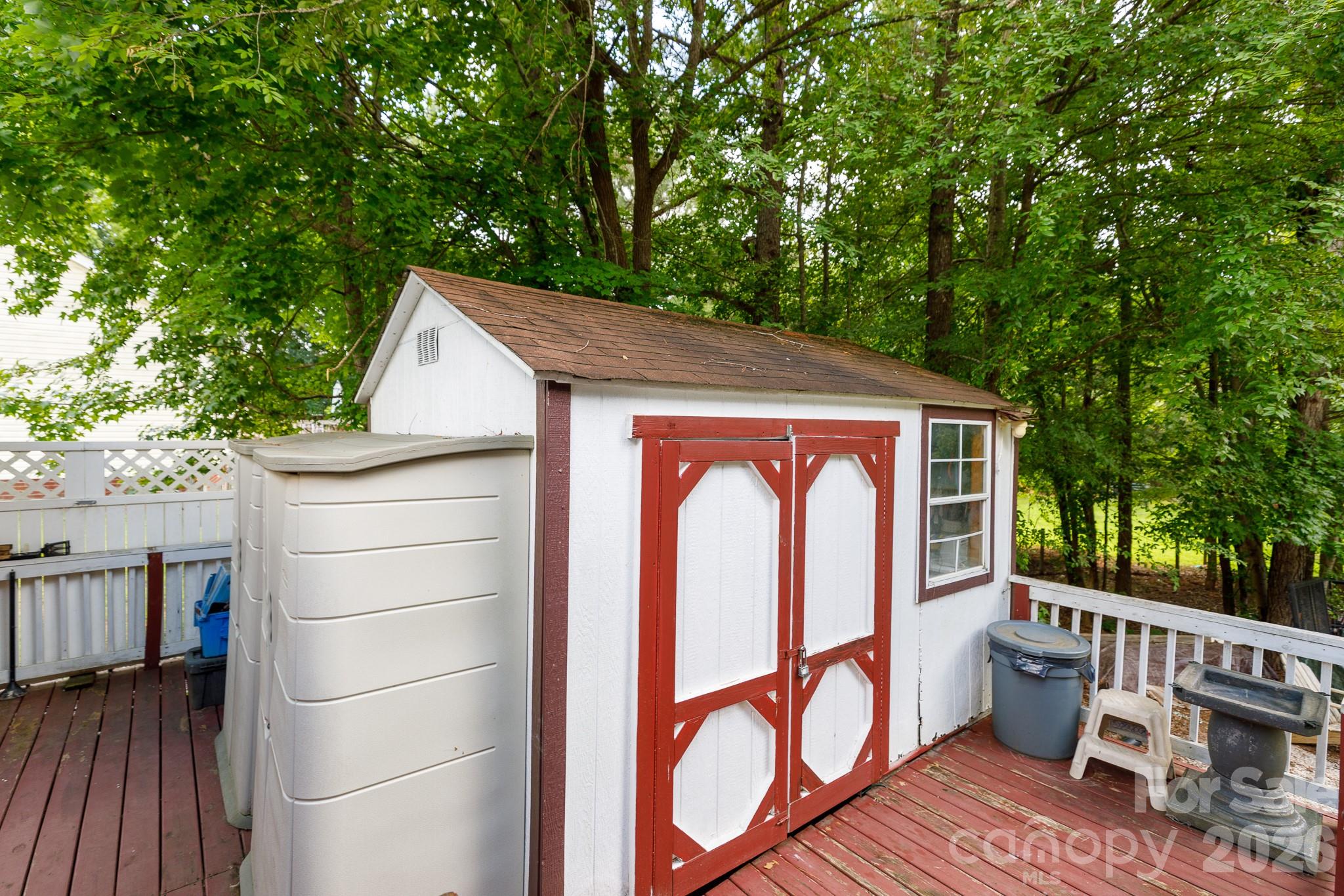 1910 Hardin Strait Road Property Photo 14
