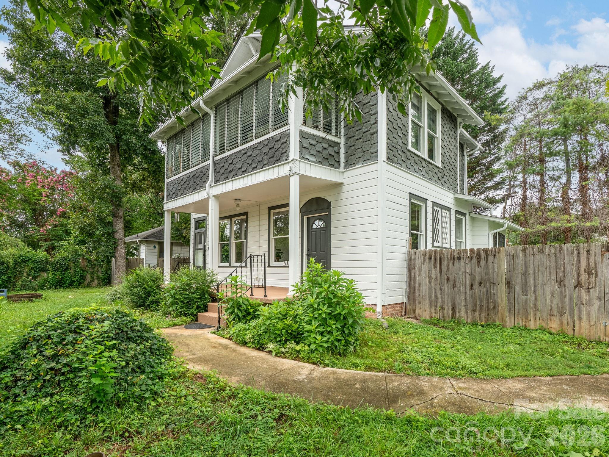 111-113 Stewart Street Property Photo 1