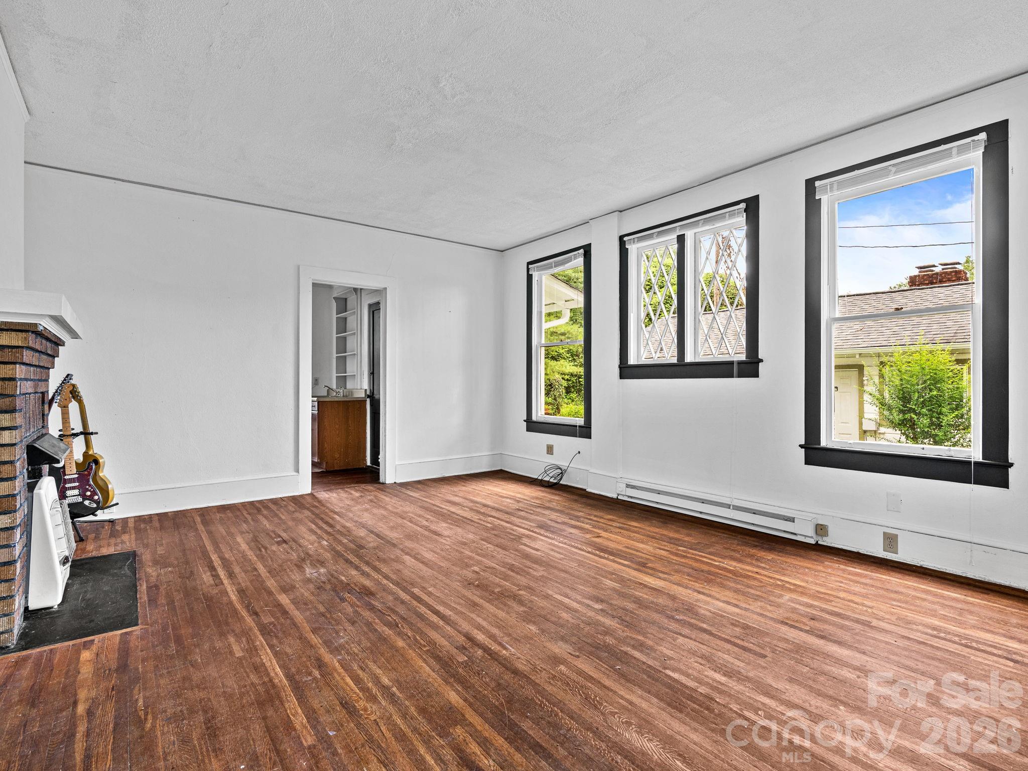 111-113 Stewart Street Property Photo 6