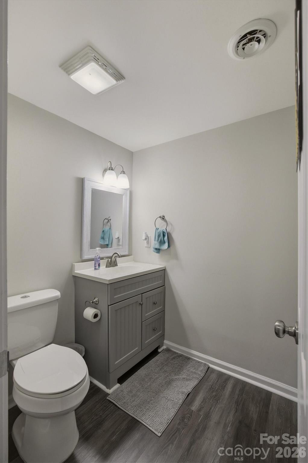 1772 Woodridge Circle Property Photo 24