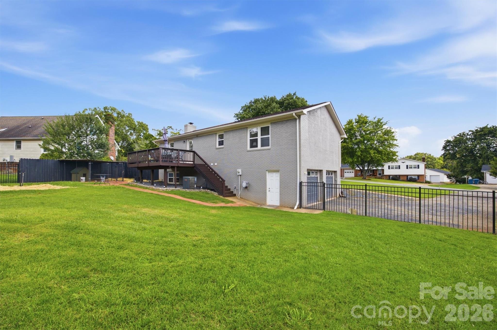 1772 Woodridge Circle Property Photo 29
