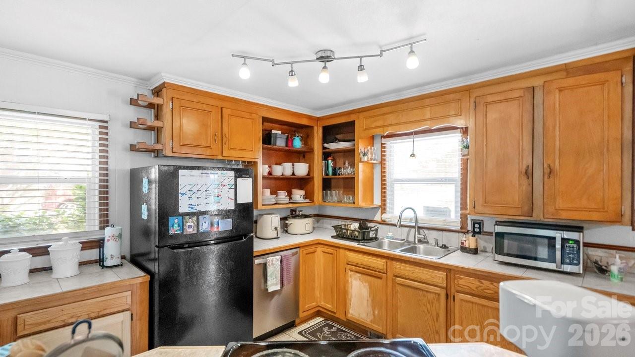 1201 Memory Lane Property Photo 13