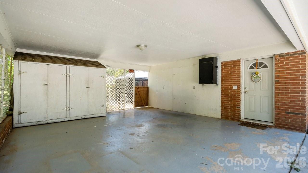 1201 Memory Lane Property Photo 20