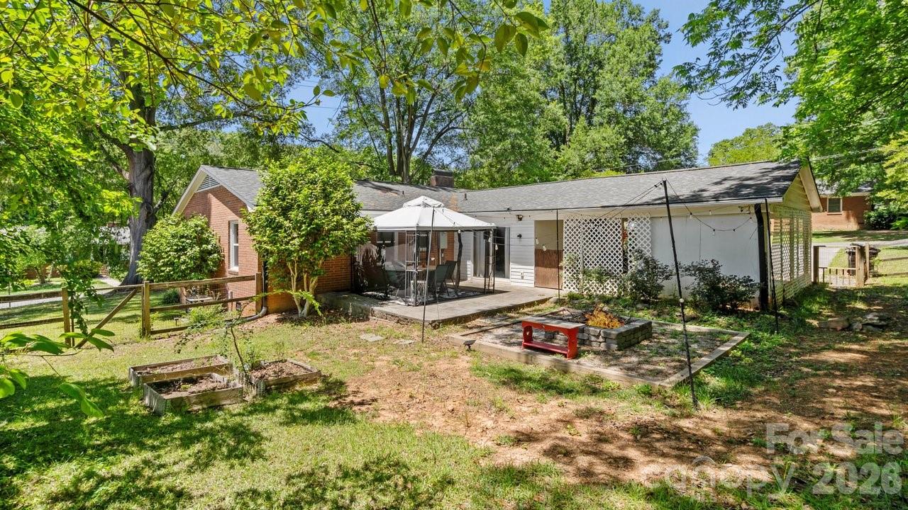 1201 Memory Lane Property Photo 21