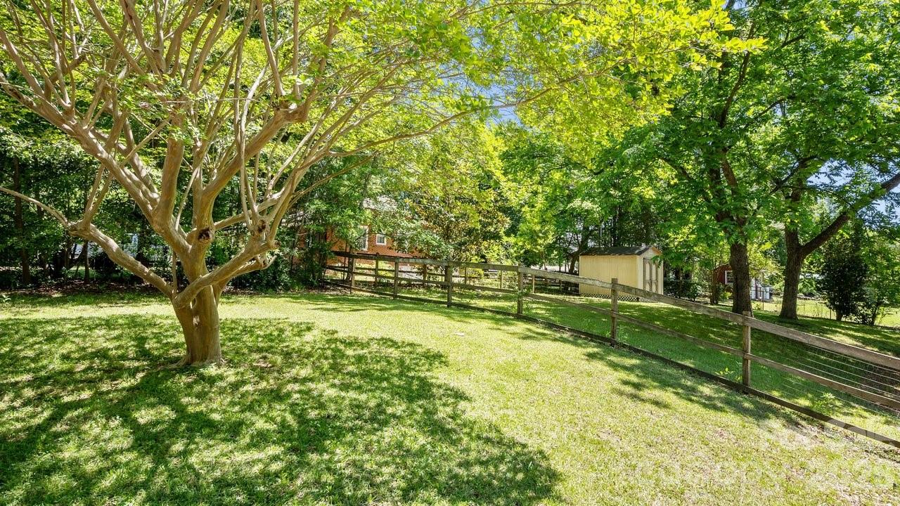 1201 Memory Lane Property Photo 22