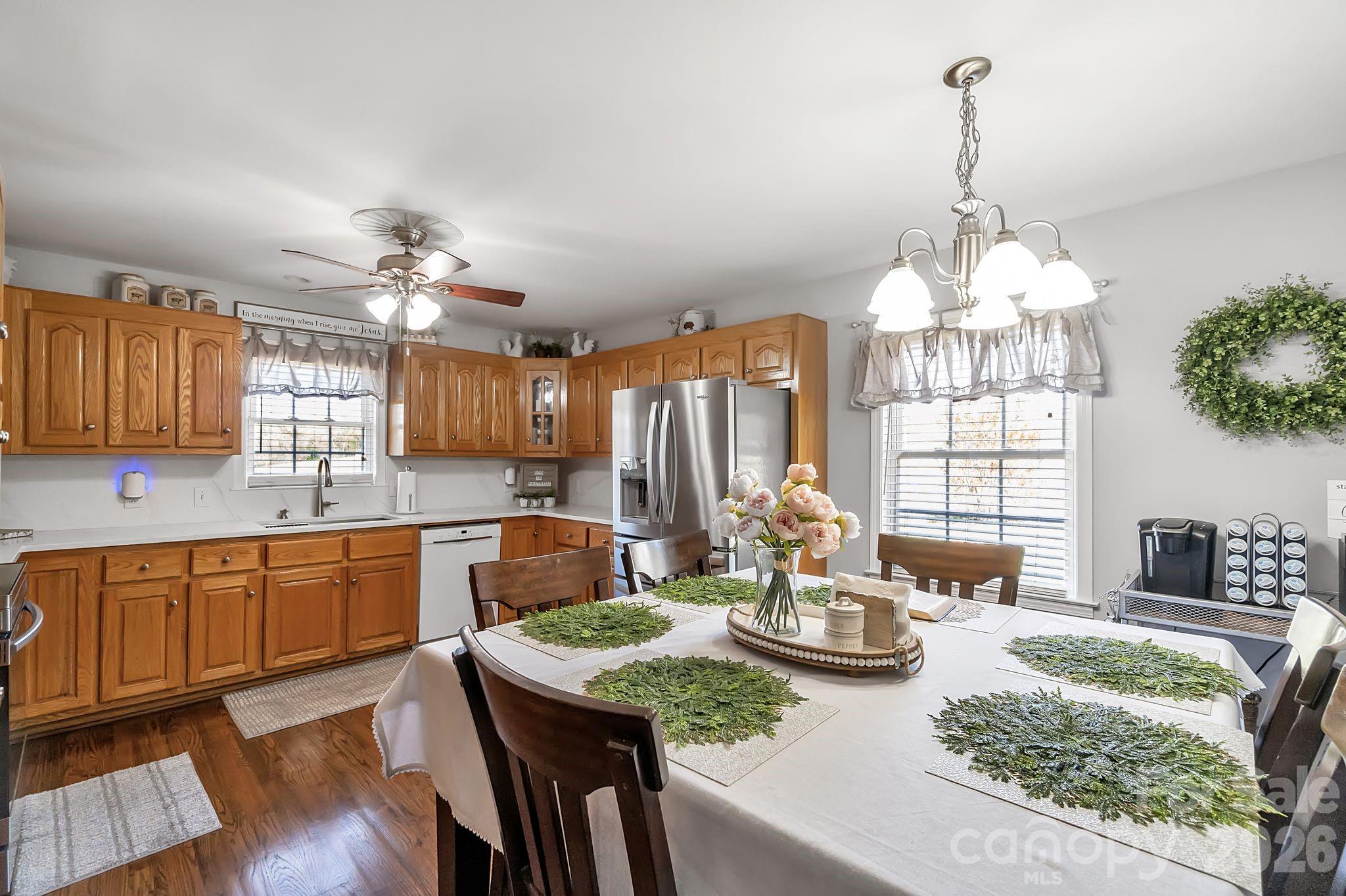 5507 Land Harbour Drive Property Photo 6