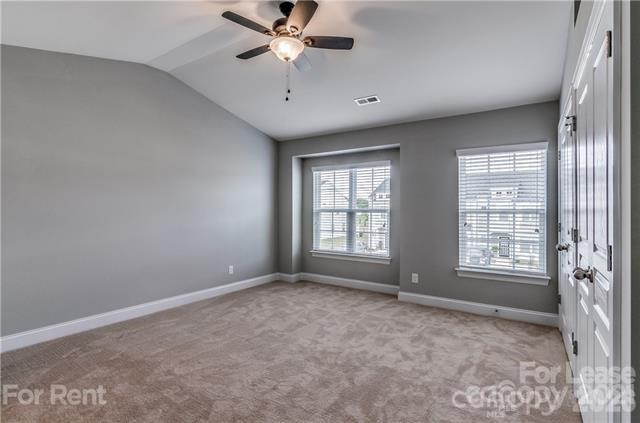 359 Halton Crossing Drive Property Photo 11