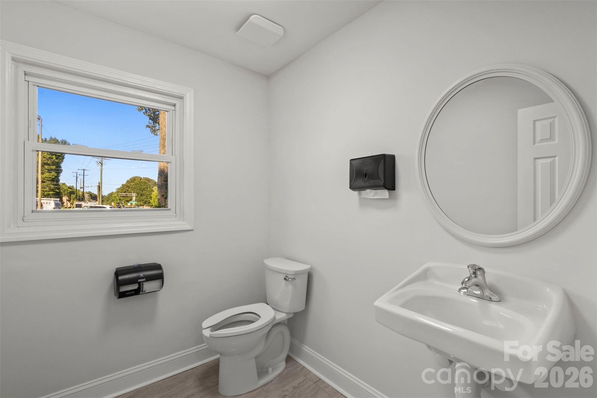 679 Oakridge Farm Highway Property Photo 20