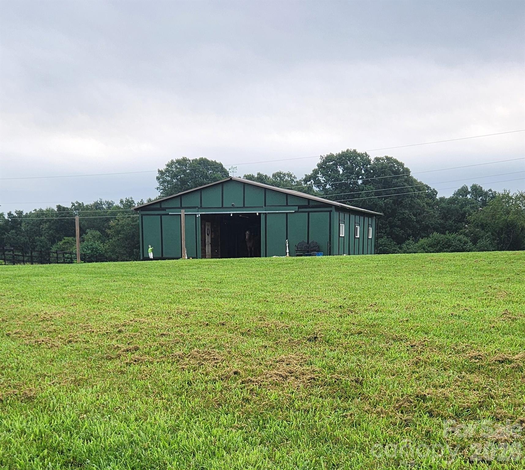 2915 Texs Fish Camp Road Property Photo 2