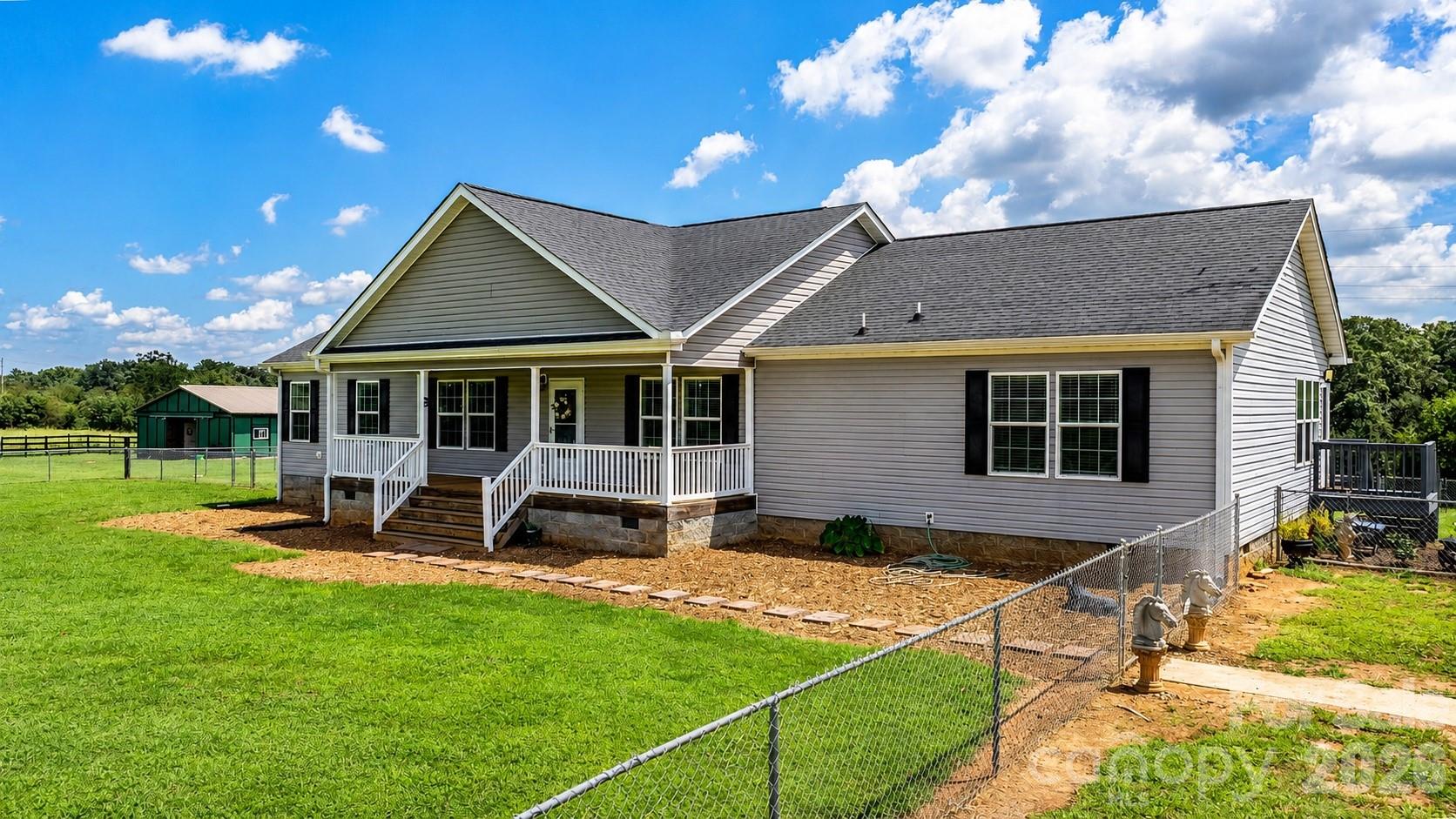 2915 Texs Fish Camp Road Property Photo 3