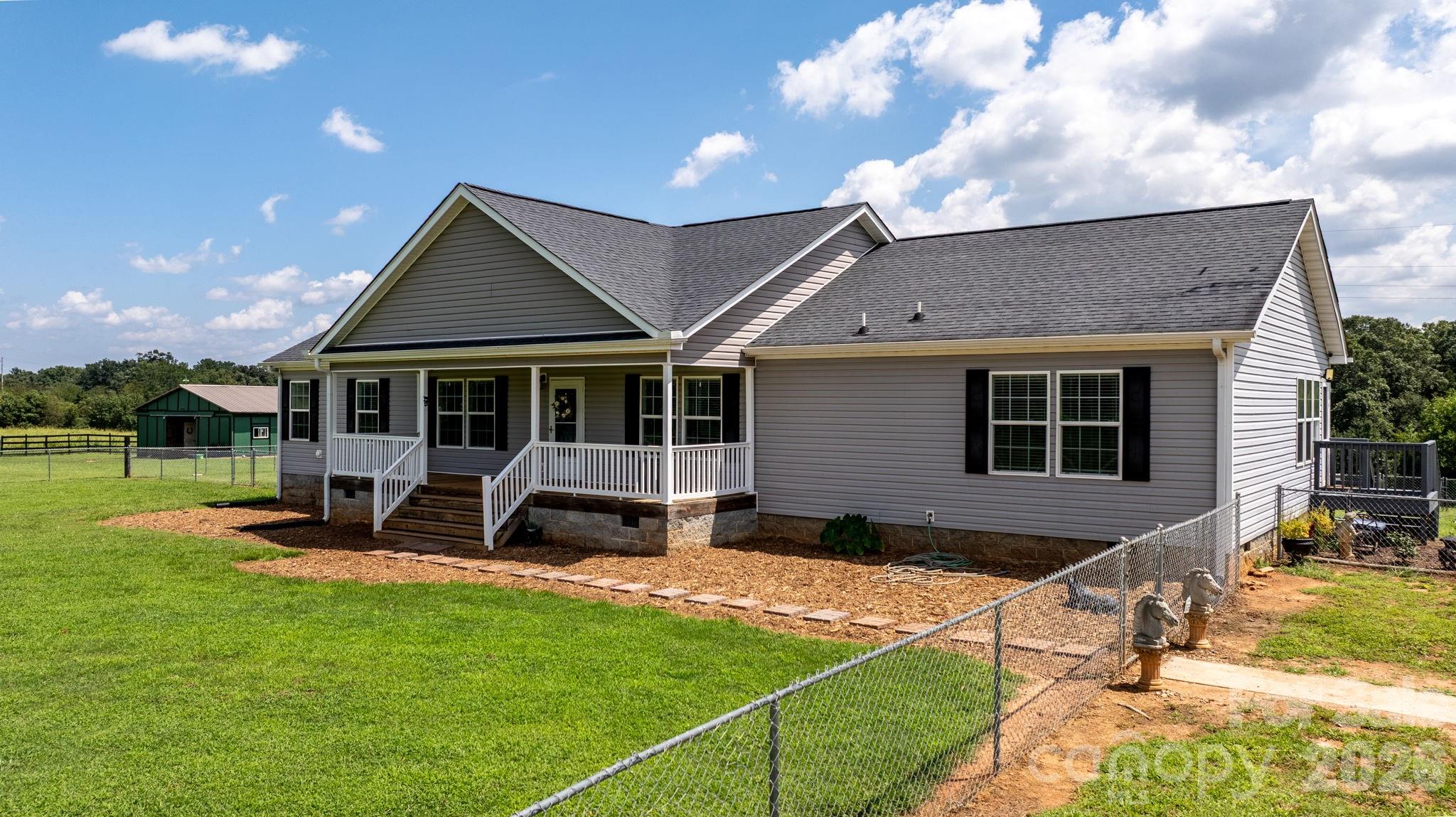 2915 Texs Fish Camp Road Property Photo 4