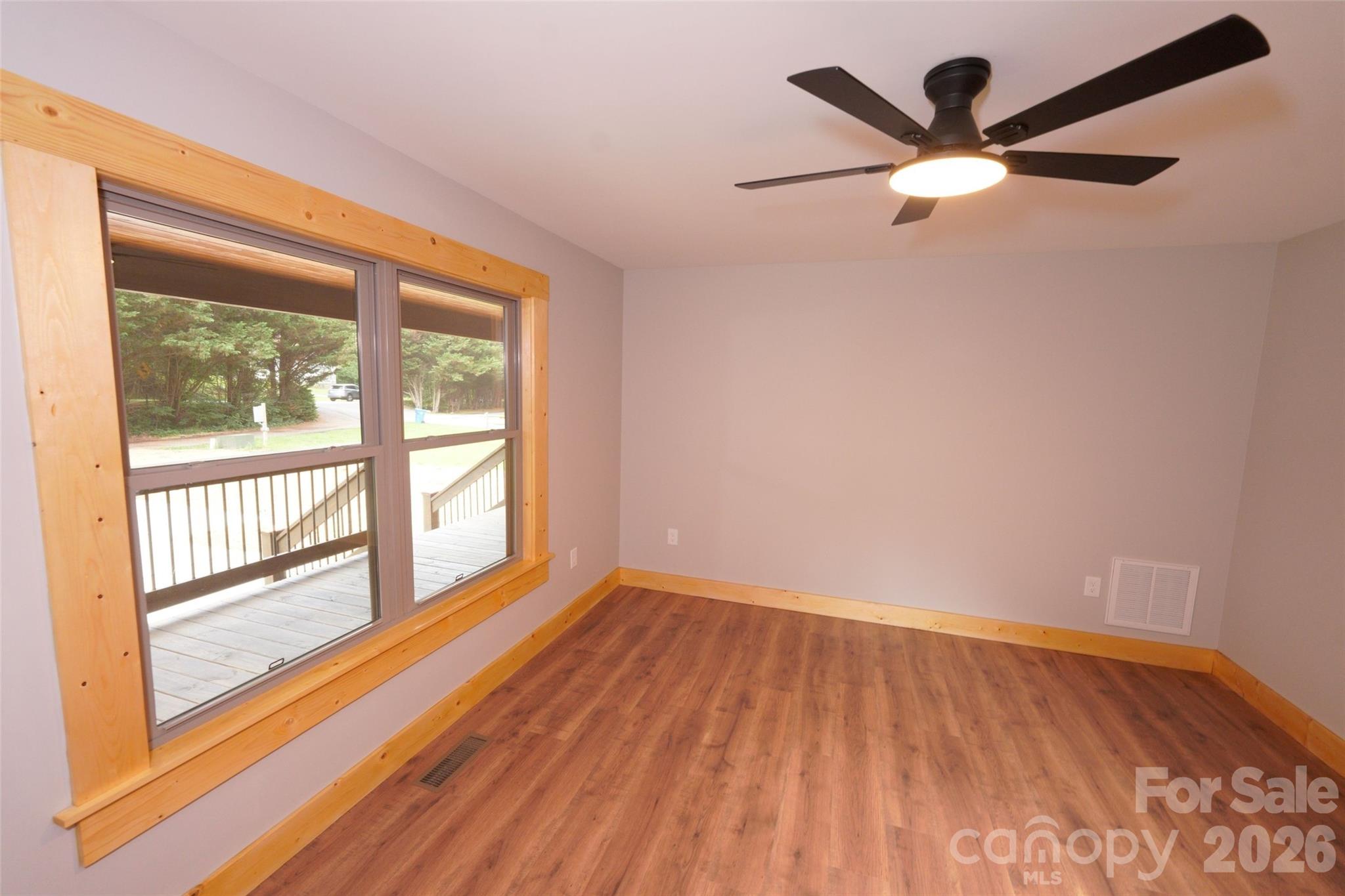 616 Twinbrook Lane Property Photo 23