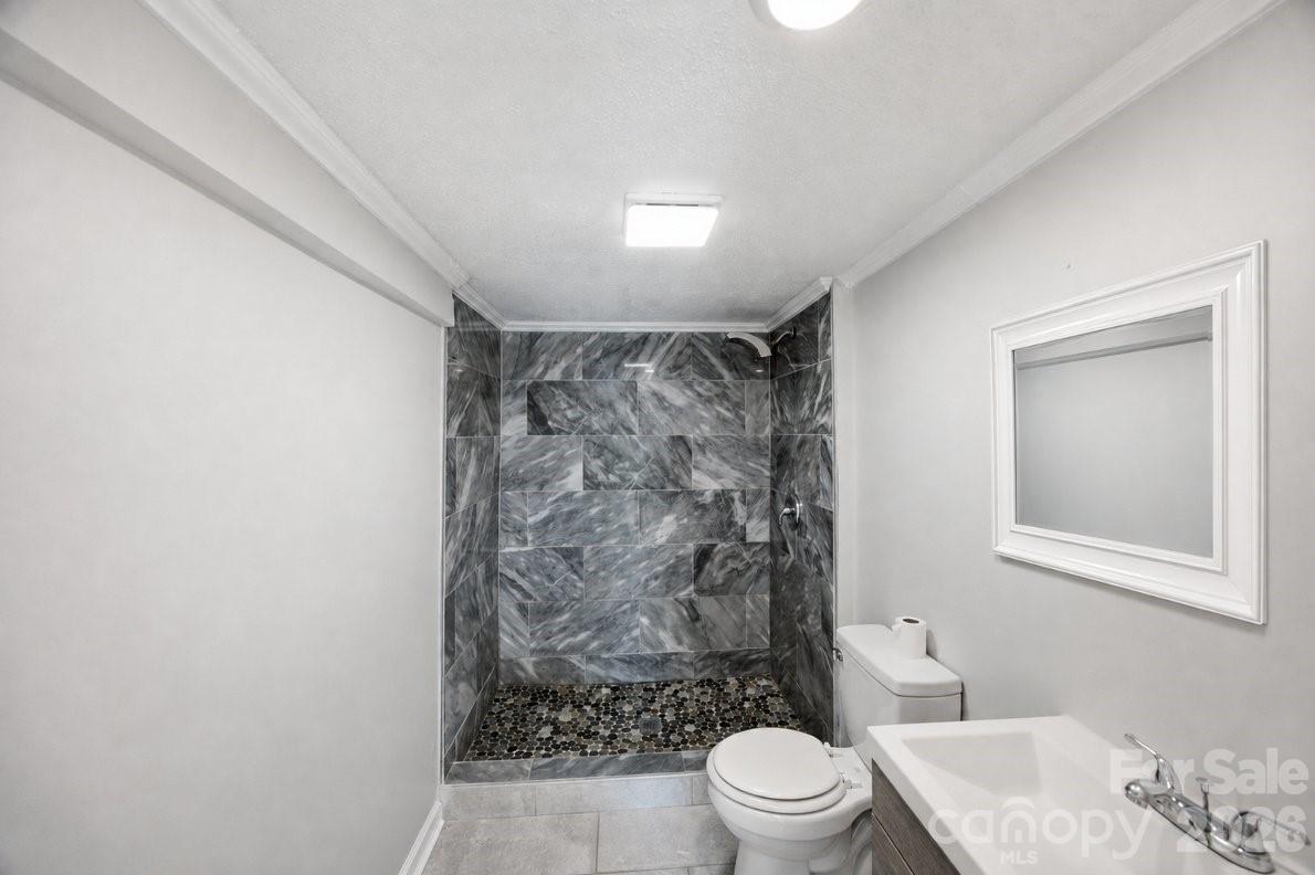 15 Meadowview Avenue Property Photo 15