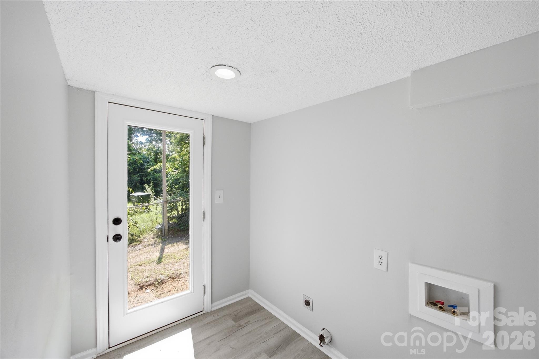15 Meadowview Avenue Property Photo 16