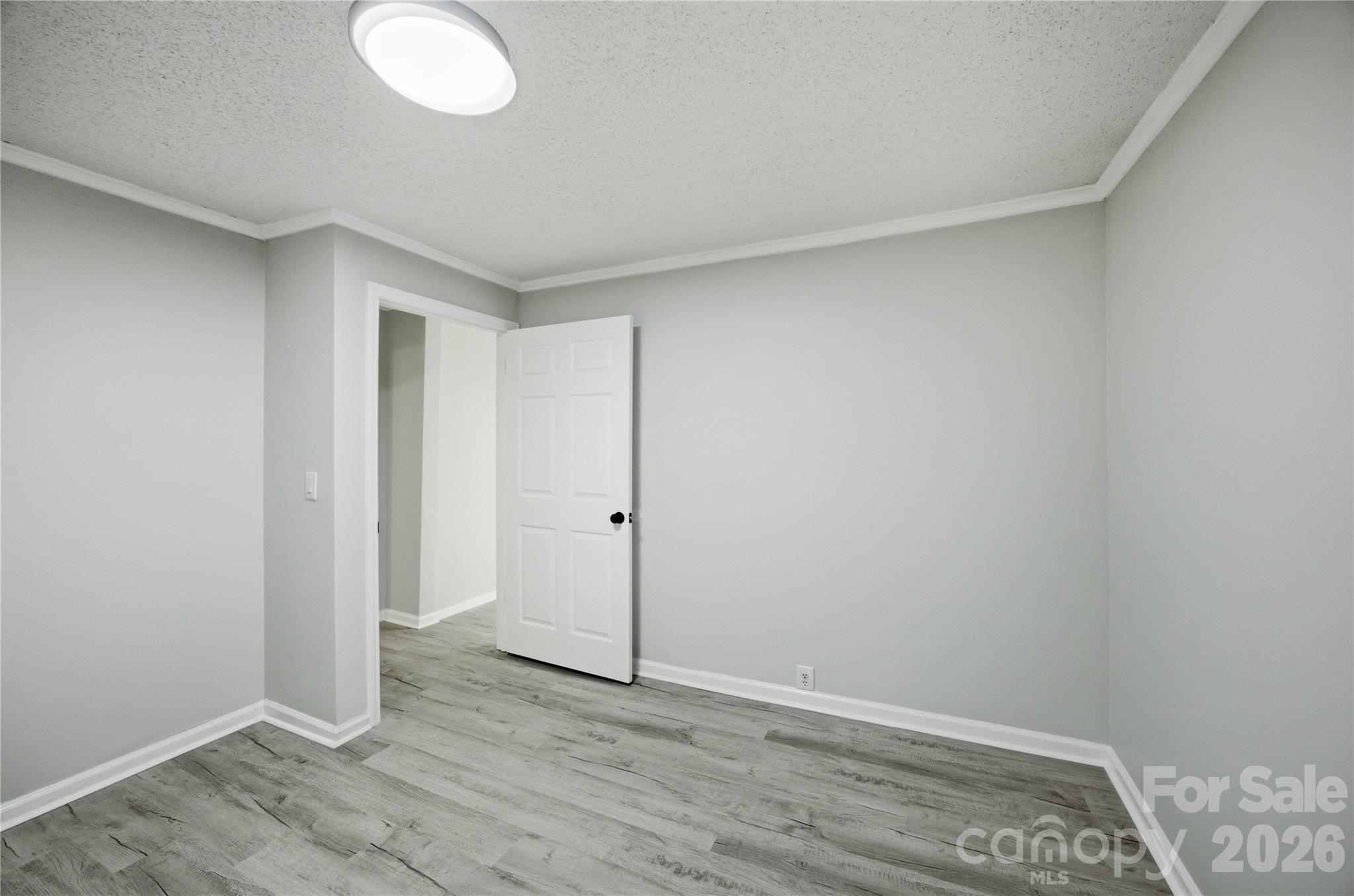 15 Meadowview Avenue Property Photo 17