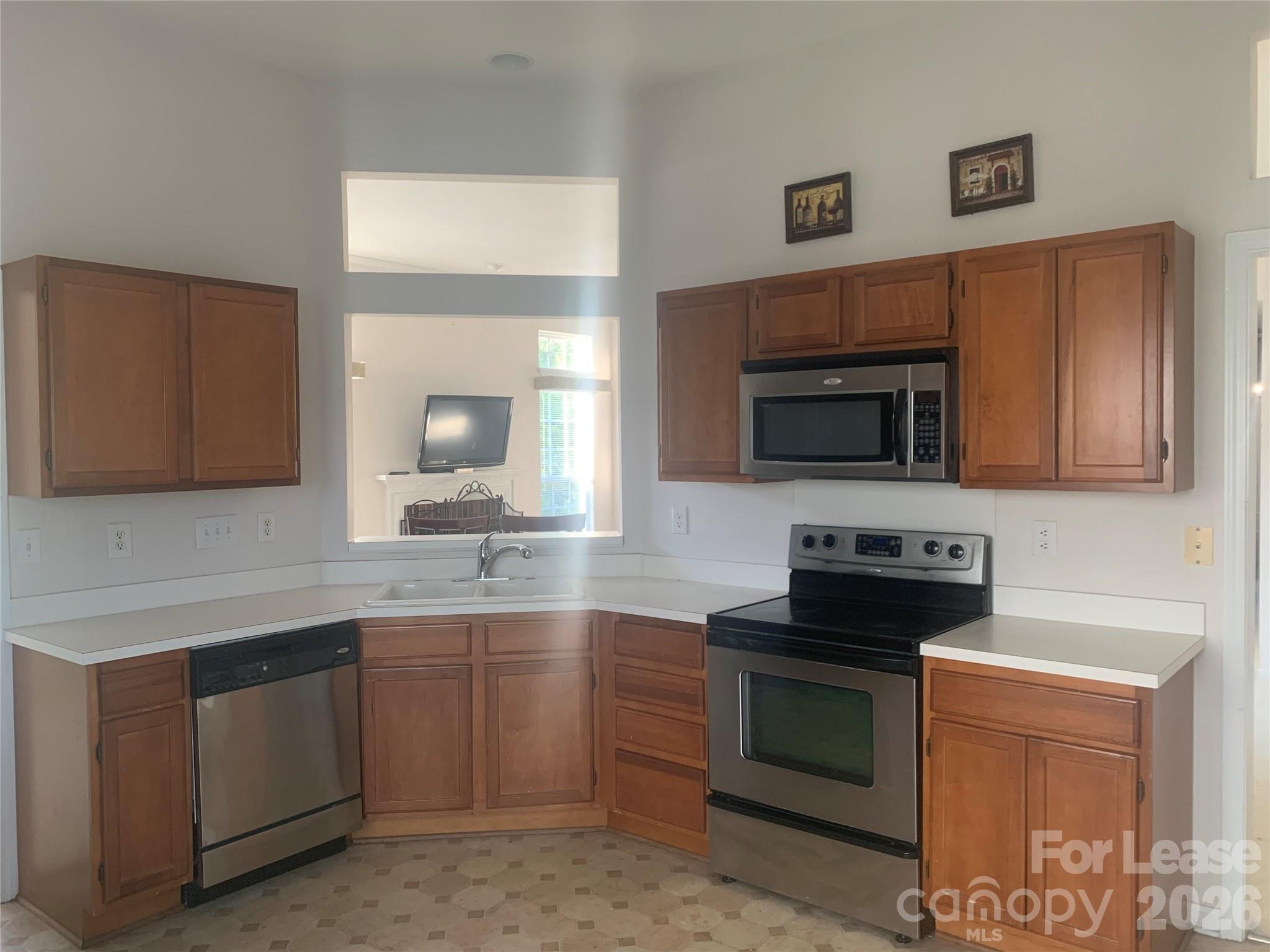 10514 Hellebore Road Property Photo 6
