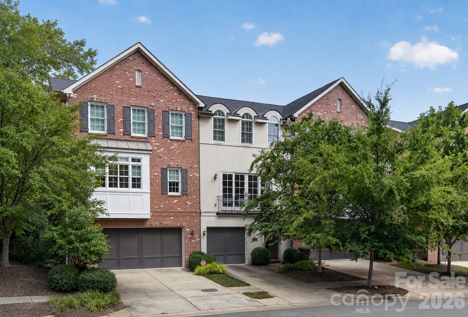 1624 Lombardy Circle Property Photo 2