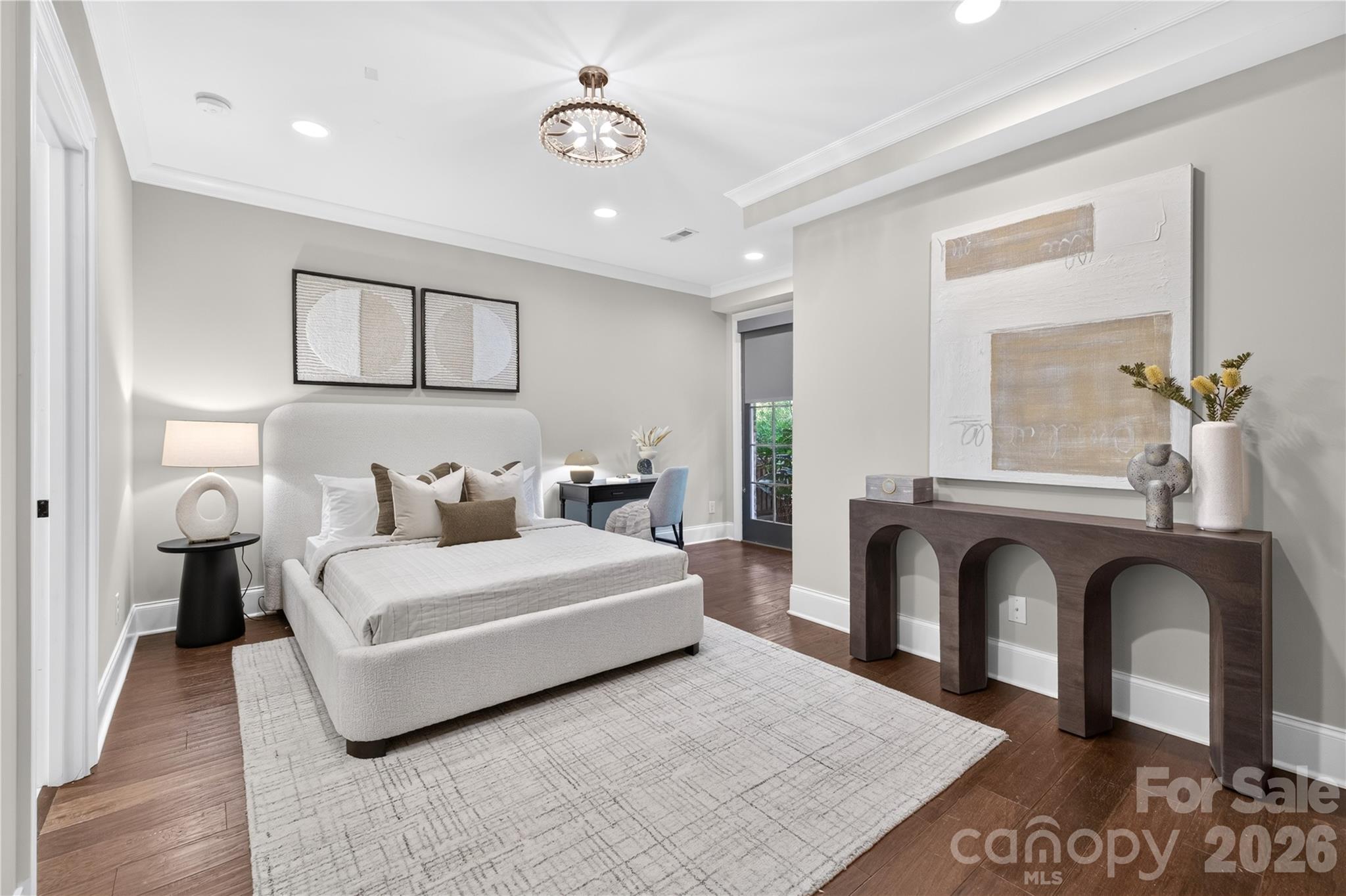 1624 Lombardy Circle Property Photo 4