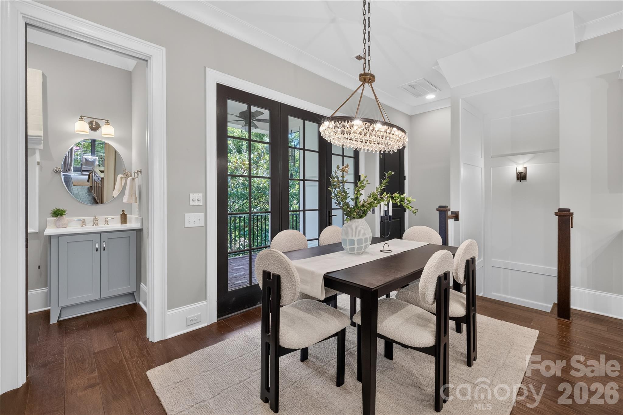 1624 Lombardy Circle Property Photo 8