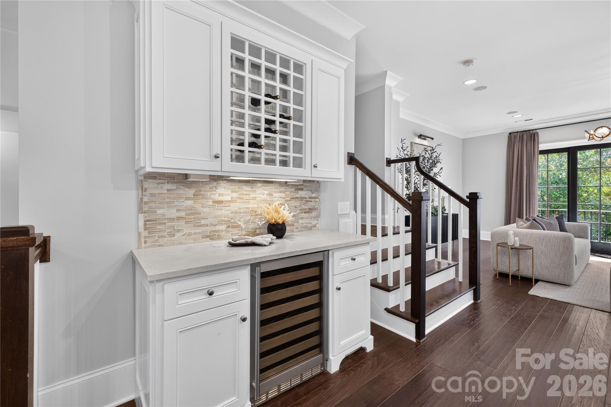 1624 Lombardy Circle Property Photo 9