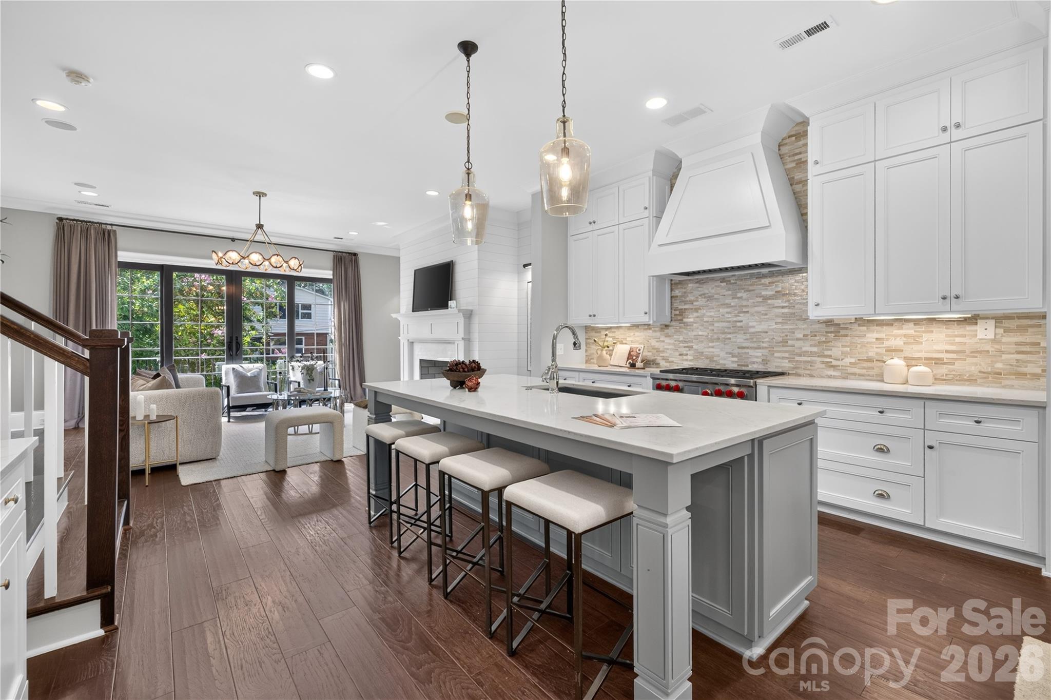 1624 Lombardy Circle Property Photo 11