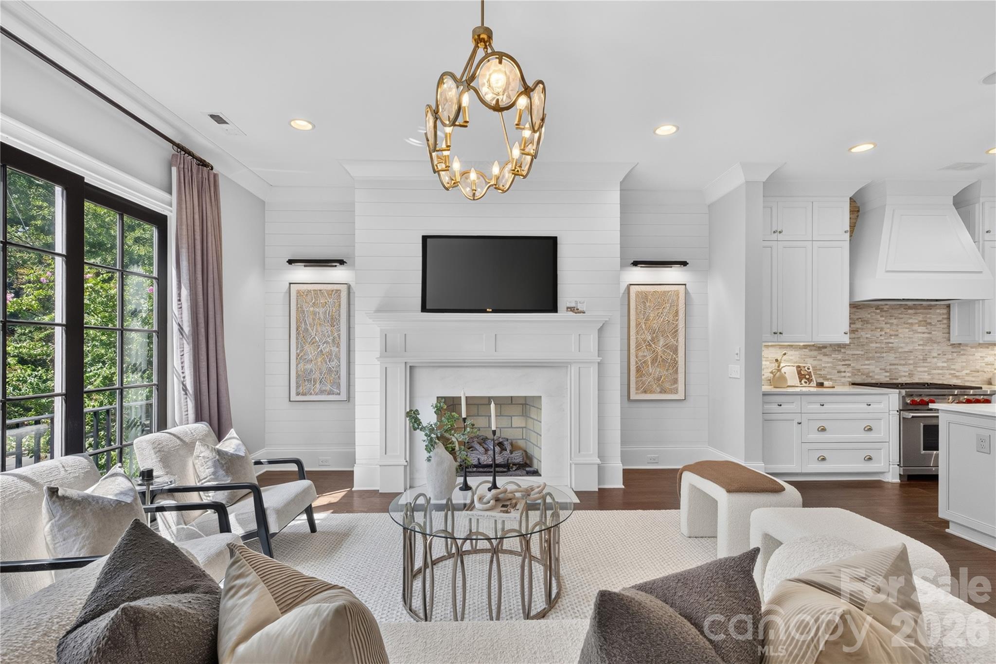 1624 Lombardy Circle Property Photo 14