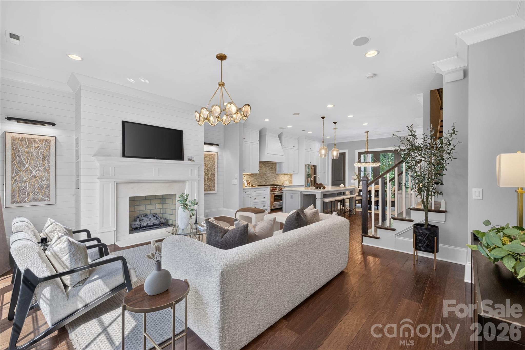1624 Lombardy Circle Property Photo 15