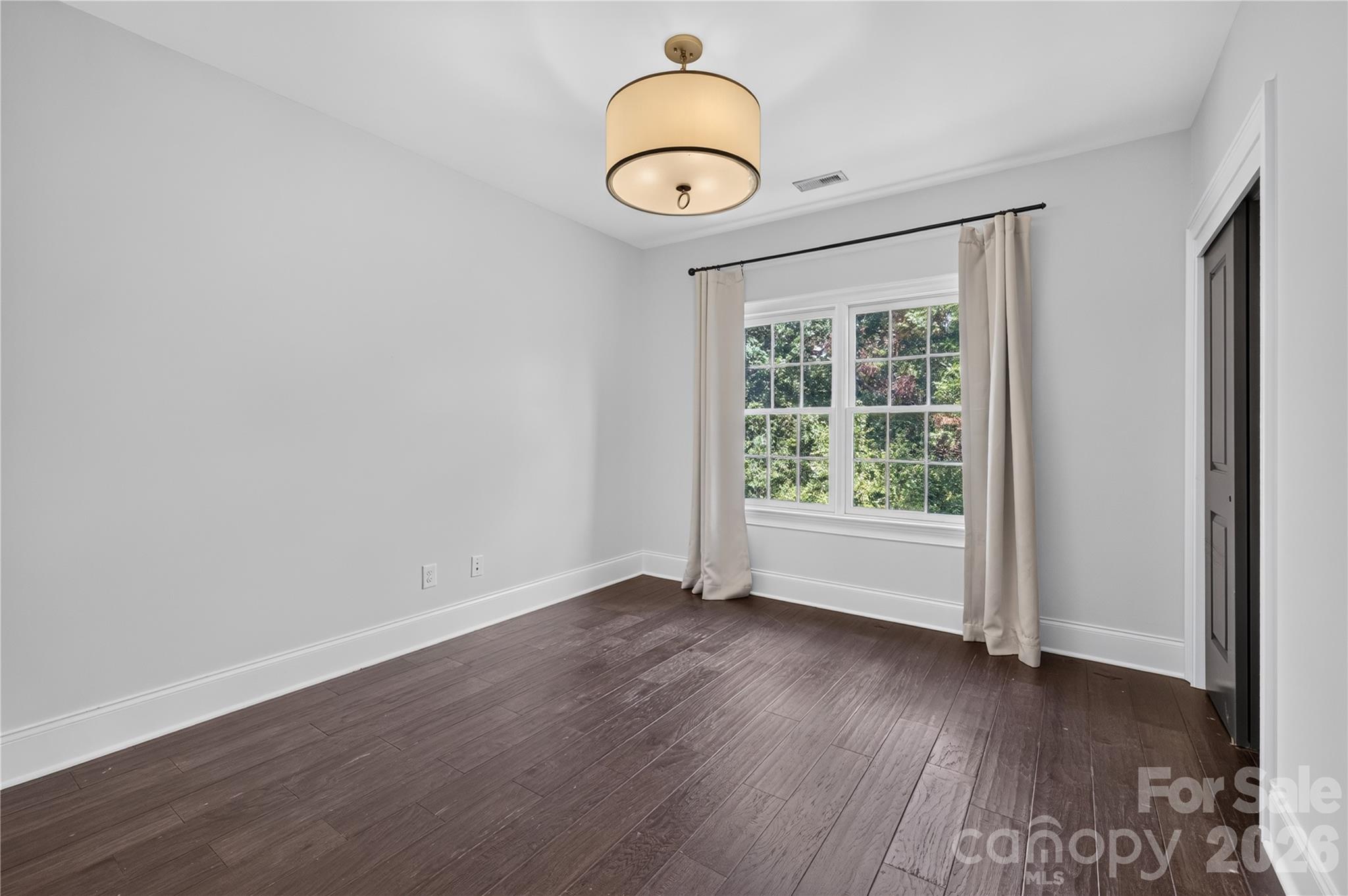 1624 Lombardy Circle Property Photo 24