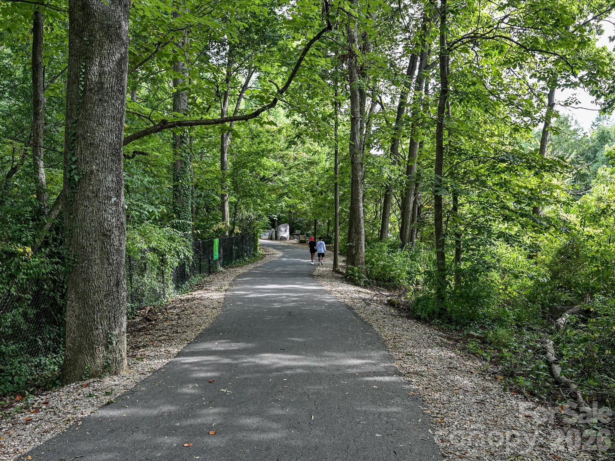 1624 Lombardy Circle Property Photo 30
