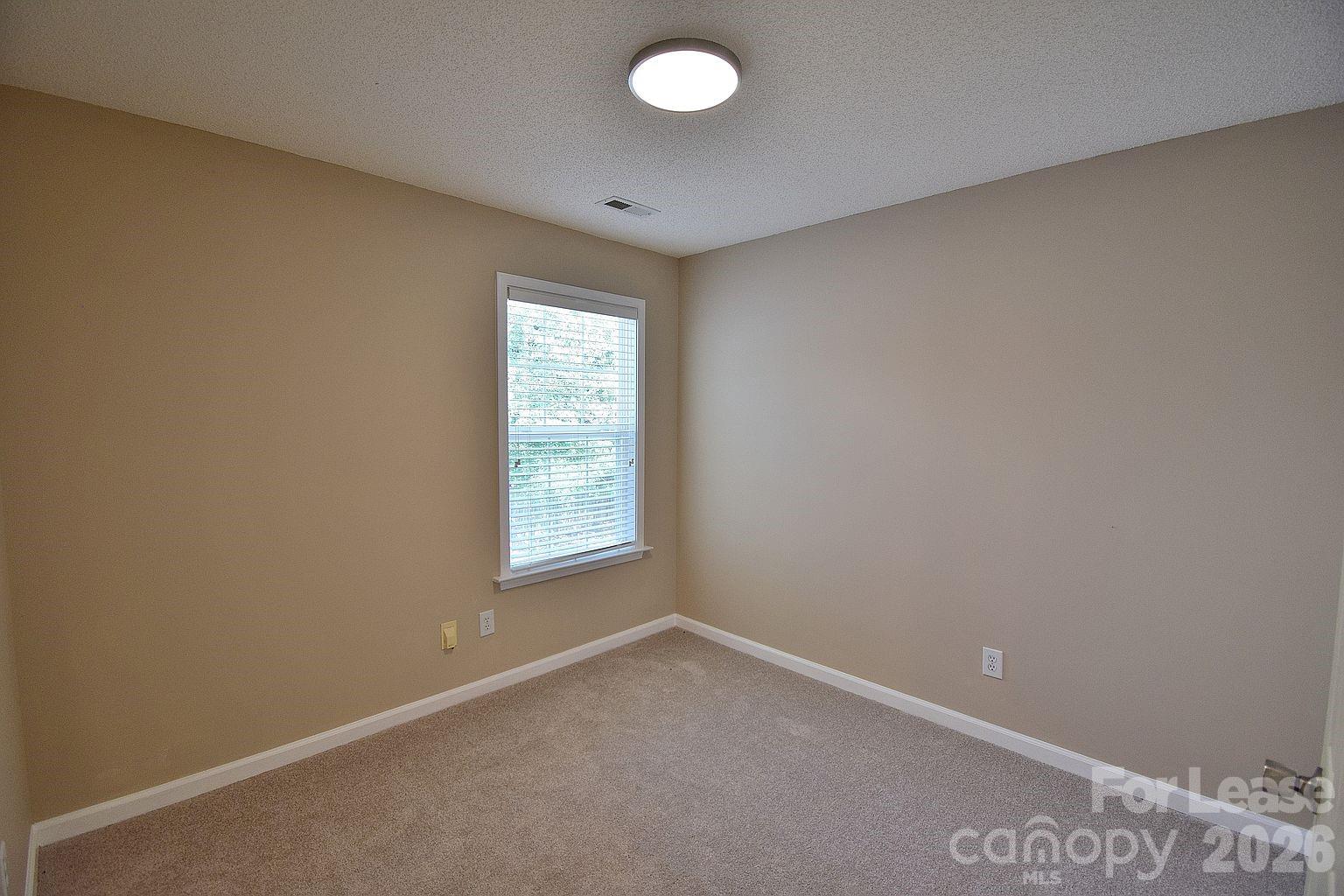 2941 Glen Summit Drive Property Photo 11
