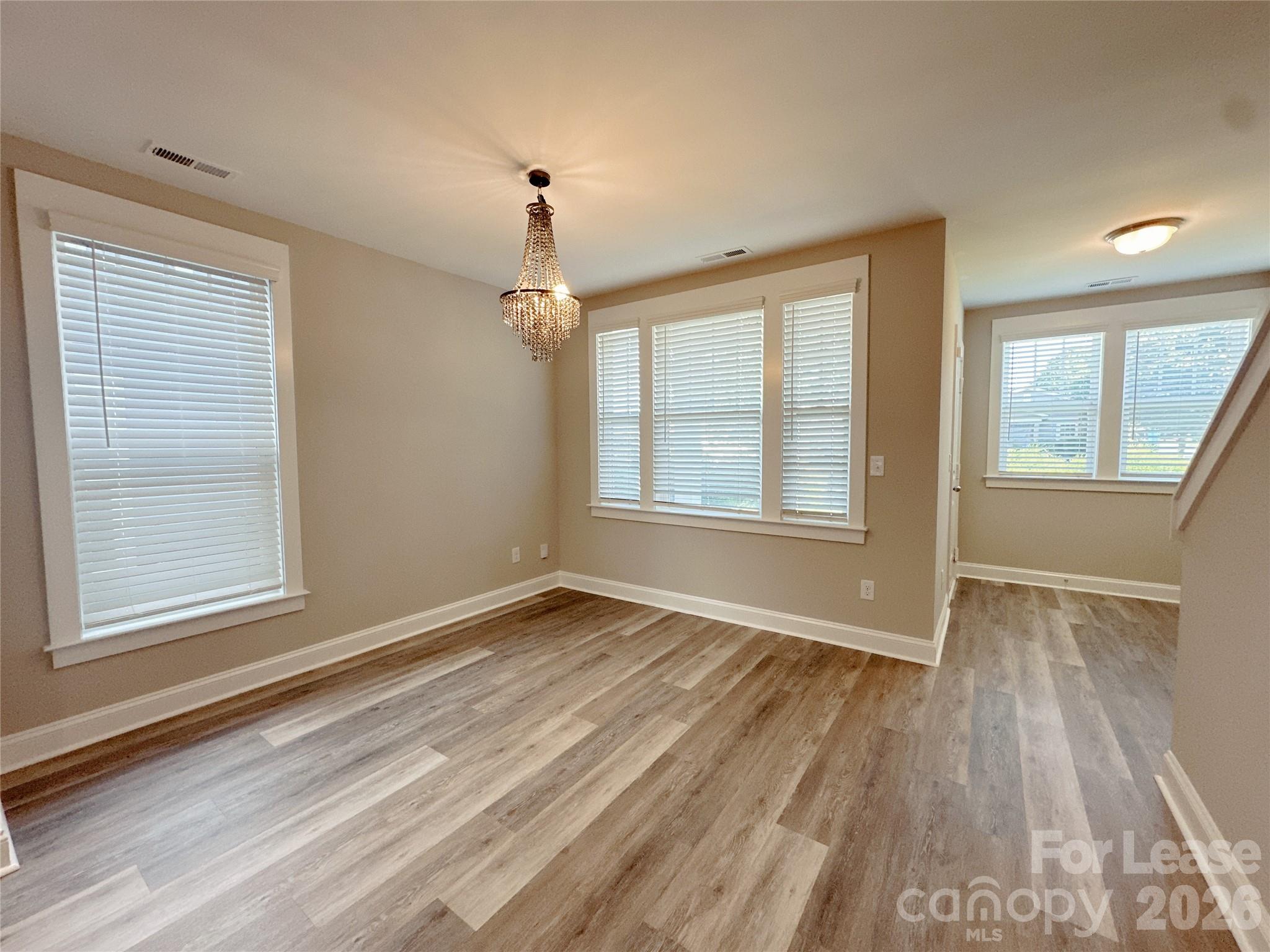 807 Mcarthur Avenue Property Photo 5