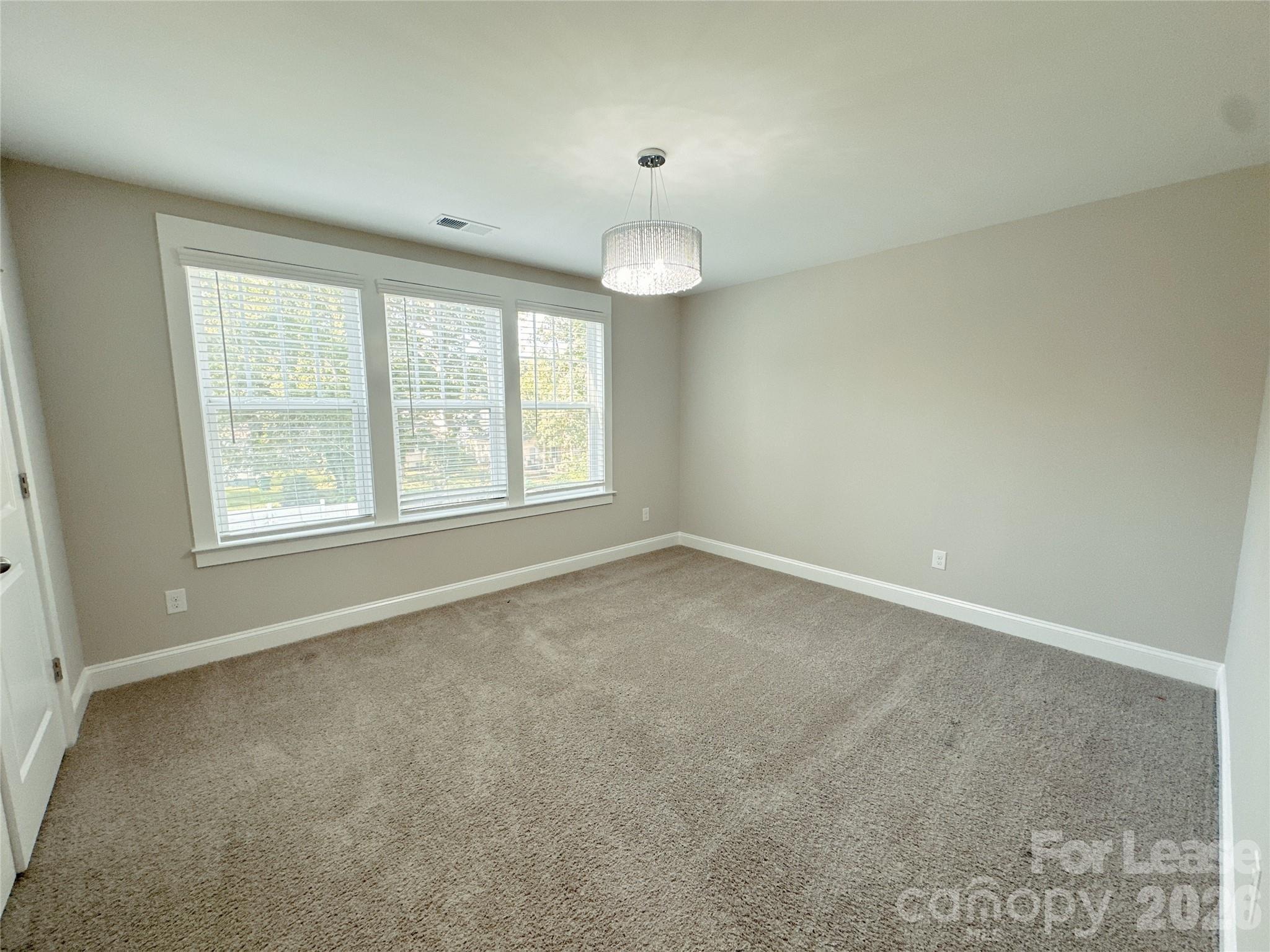 807 Mcarthur Avenue Property Photo 8