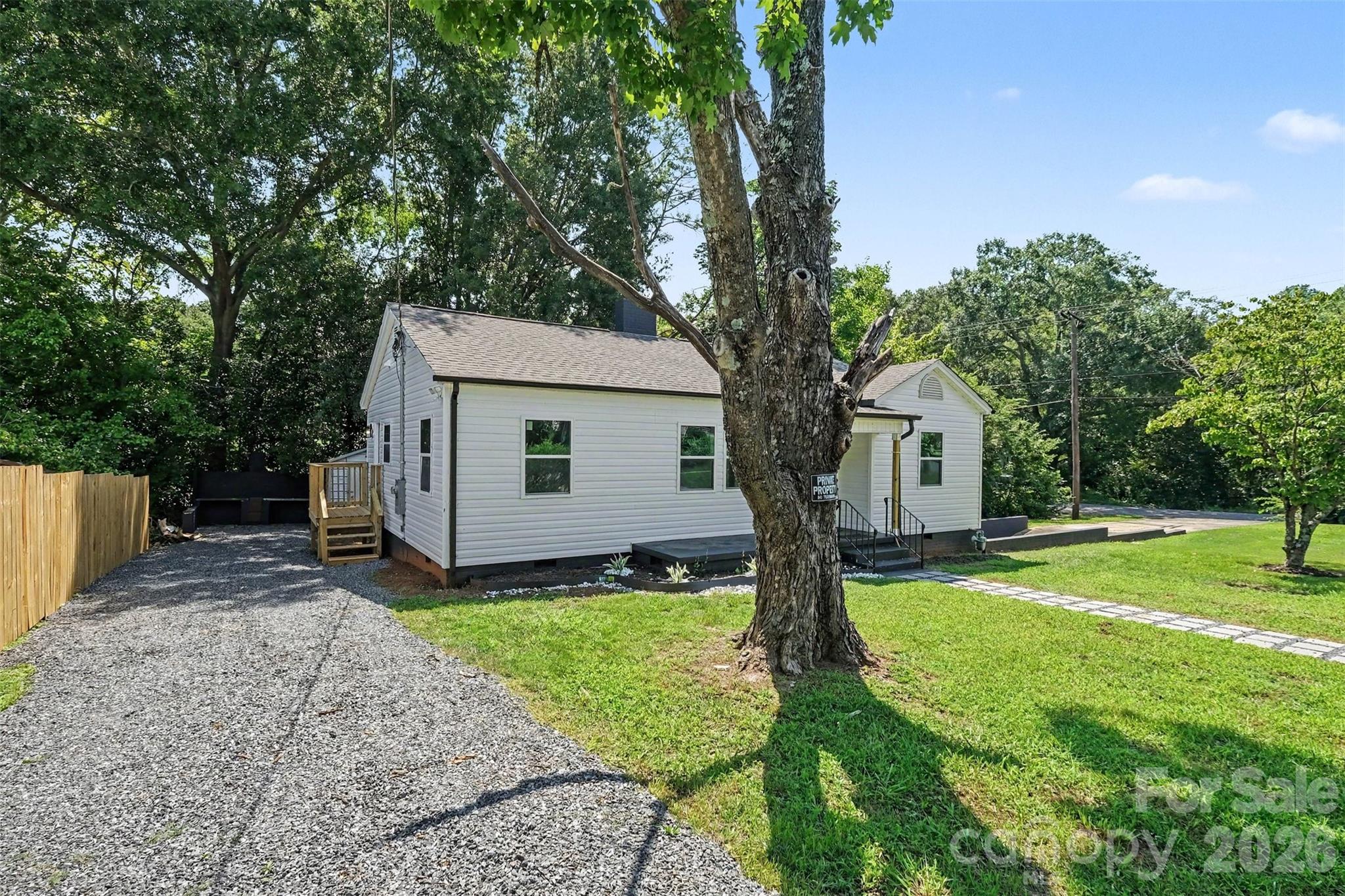 521 Gold Street Property Photo 20
