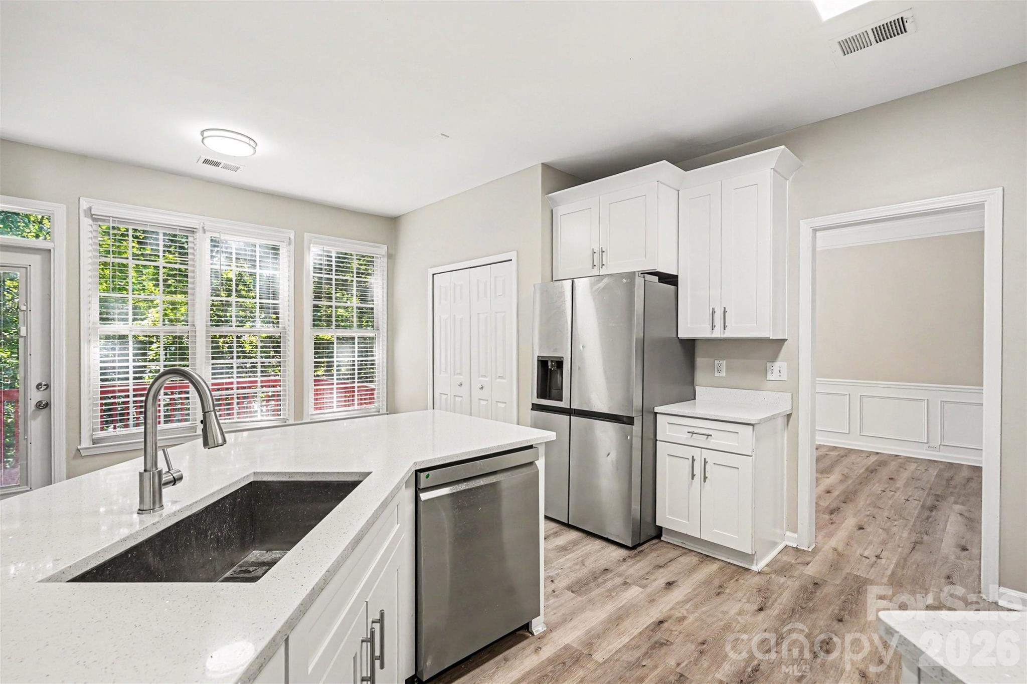 7731 Beaker Court Property Photo 6
