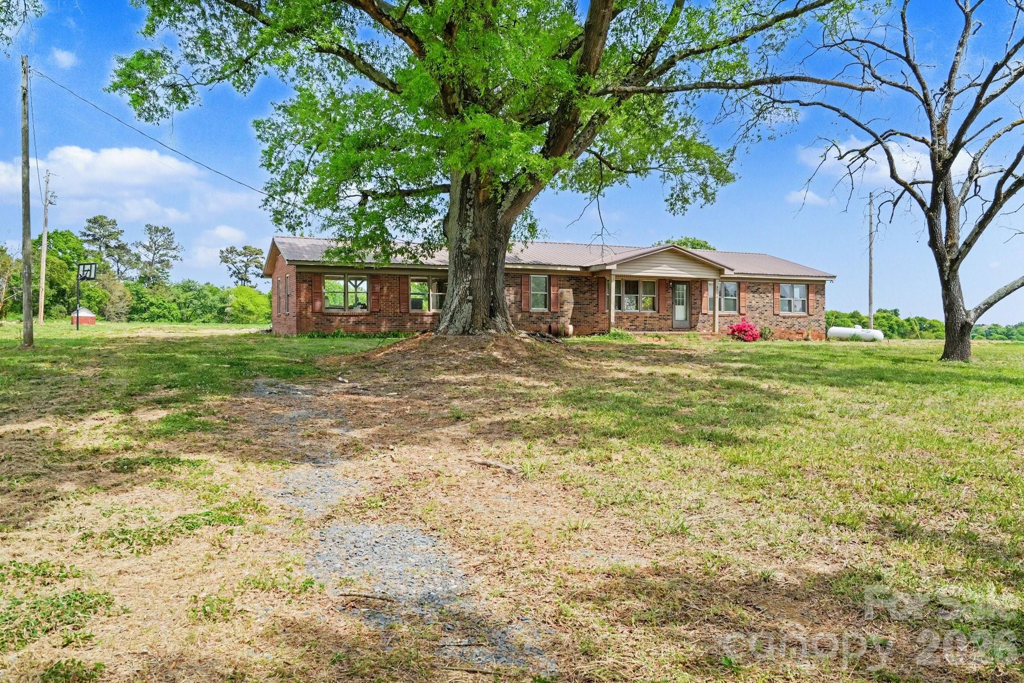 8340 Plank Road Property Photo 3